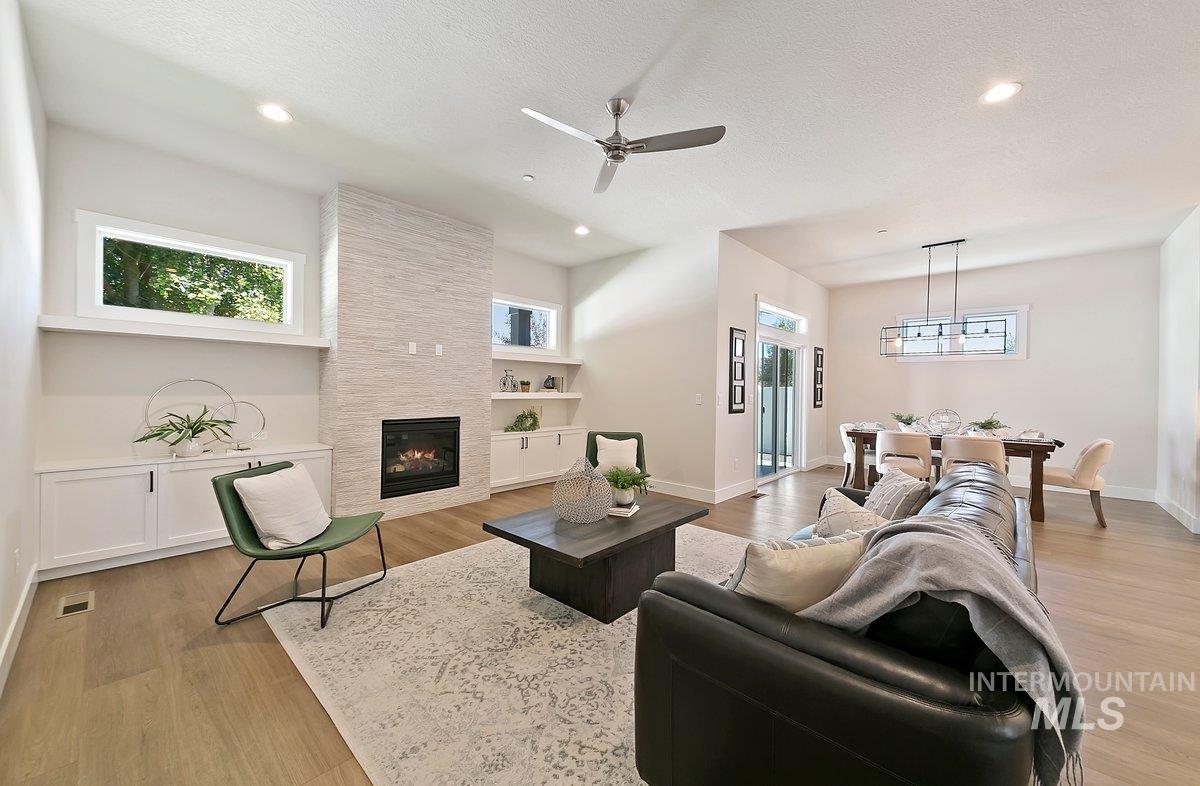 3760 Jackie Lane, Boise, Idaho 83704-0000, 3 Bedrooms, 2 Bathrooms, Residential For Sale, Price $567,500,MLS 98973833