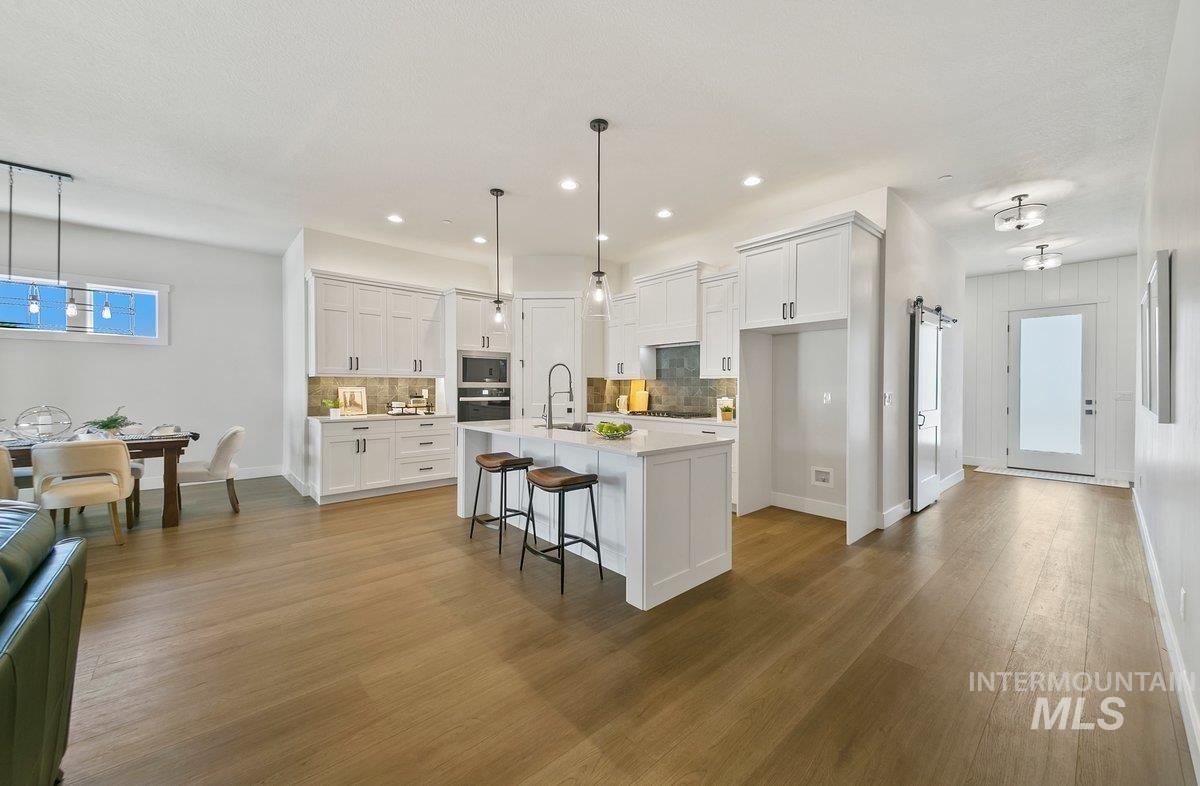 3760 Jackie Lane, Boise, Idaho 83704-0000, 3 Bedrooms, 2 Bathrooms, Residential For Sale, Price $567,500,MLS 98973833