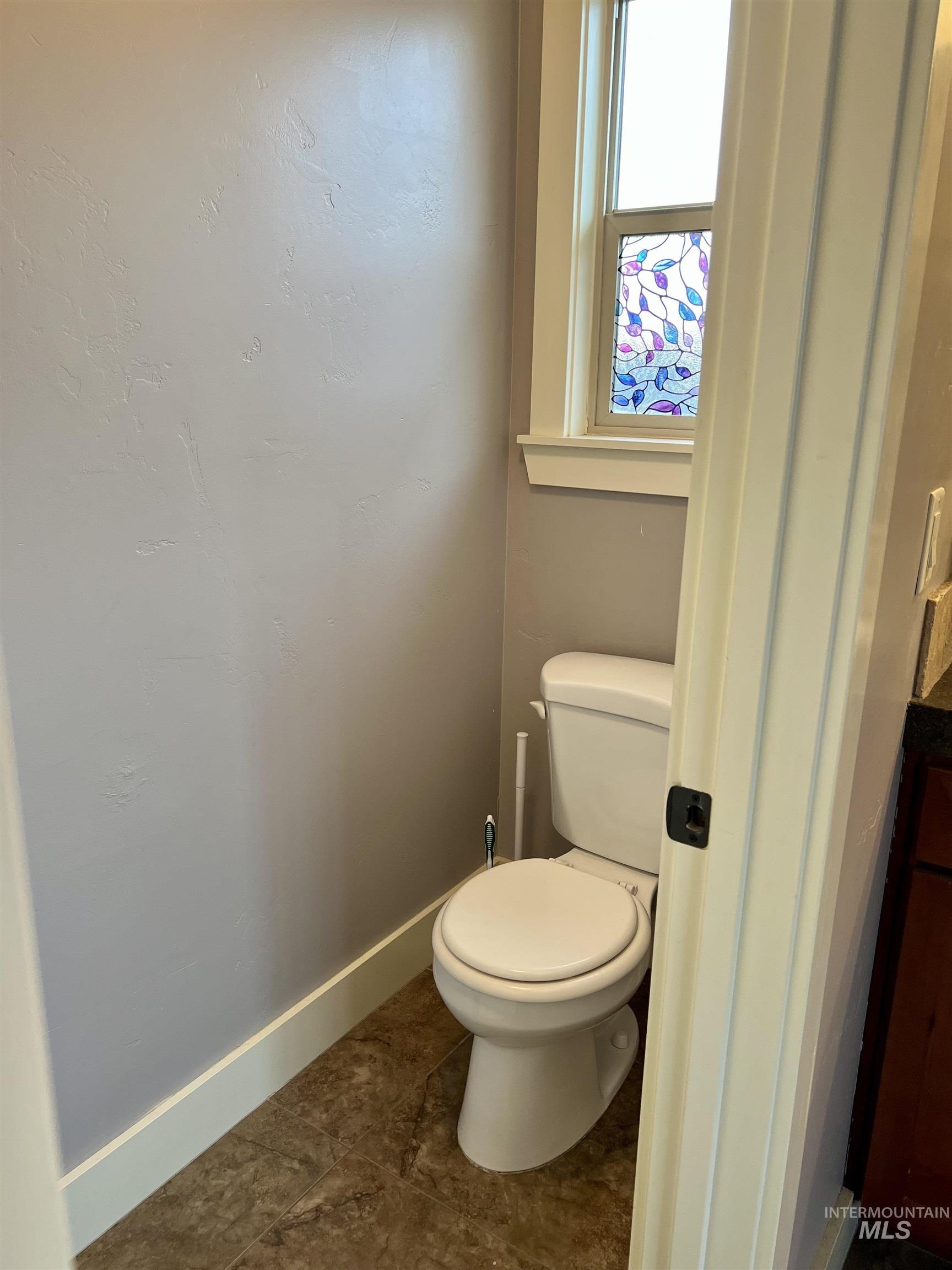 9156 W Ben St, Boise, Idaho 83714, 5 Bedrooms, 2.5 Bathrooms, Residential For Sale, Price $650,000,MLS 98973836