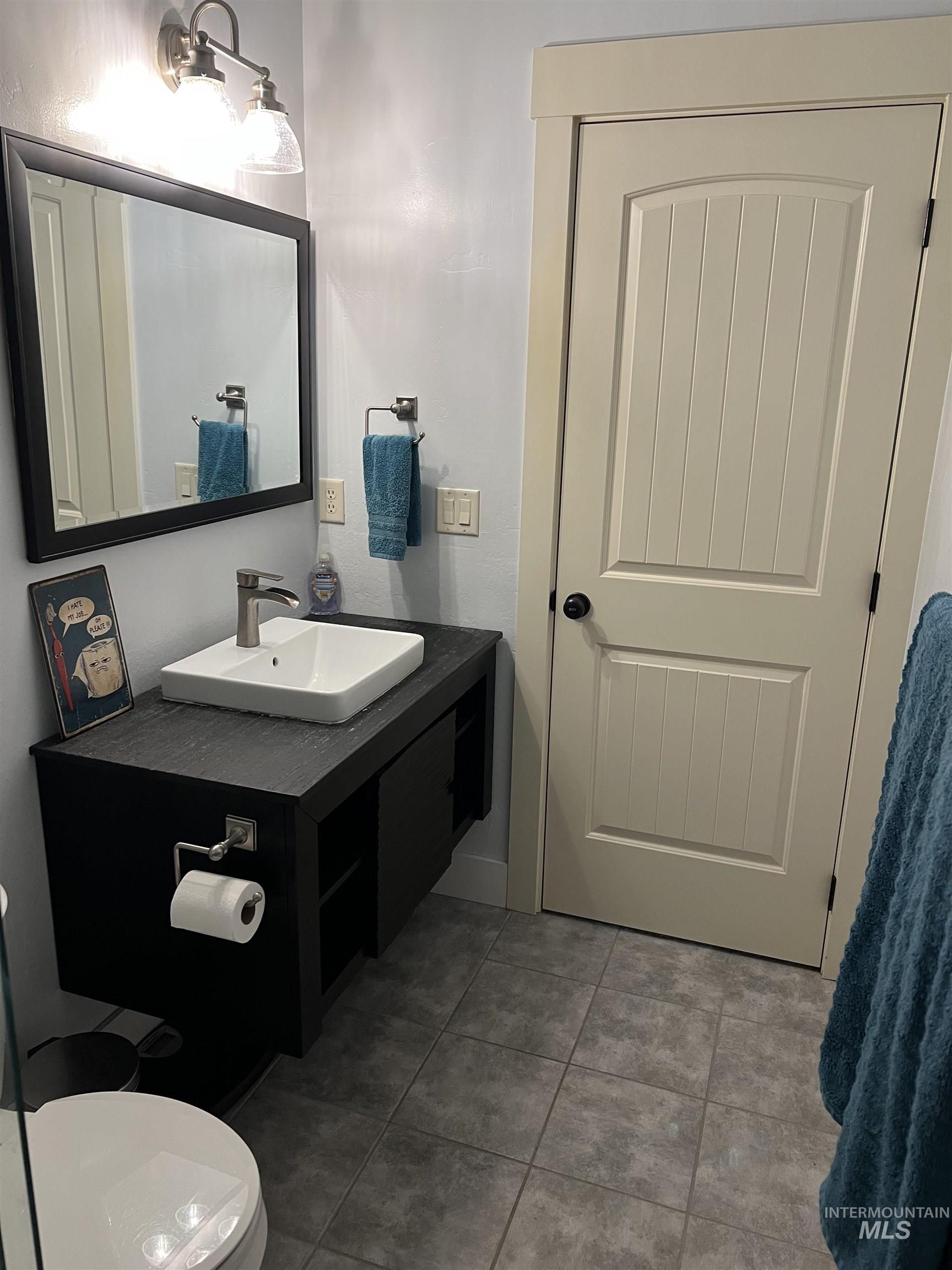 9156 W Ben St, Boise, Idaho 83714, 5 Bedrooms, 2.5 Bathrooms, Residential For Sale, Price $650,000,MLS 98973836