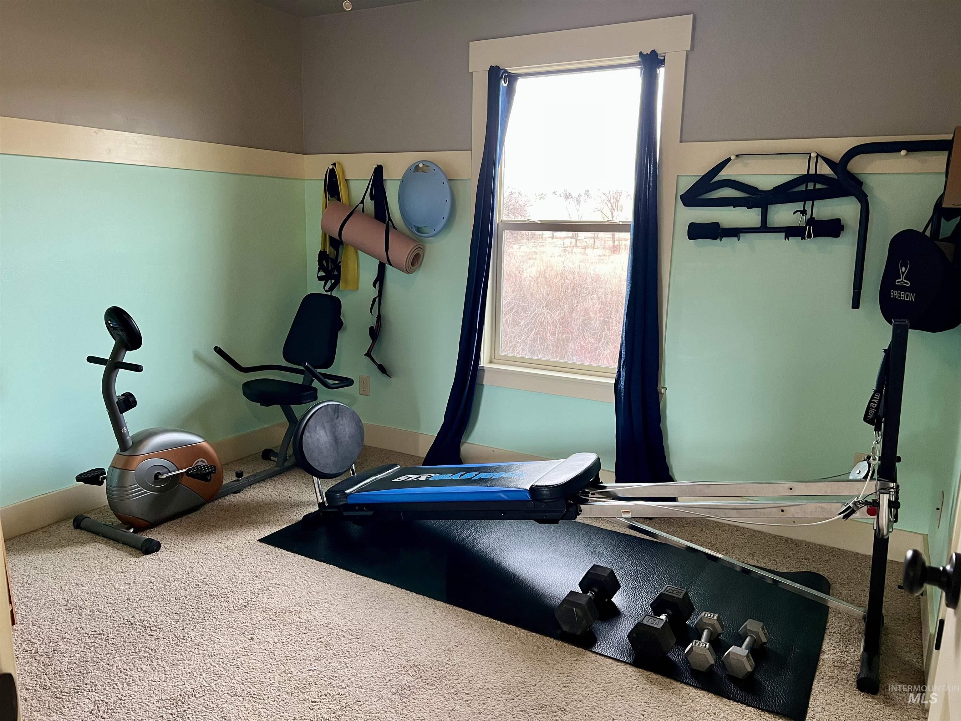 9156 W Ben St, Boise, Idaho 83714, 5 Bedrooms, 2.5 Bathrooms, Residential For Sale, Price $650,000,MLS 98973836