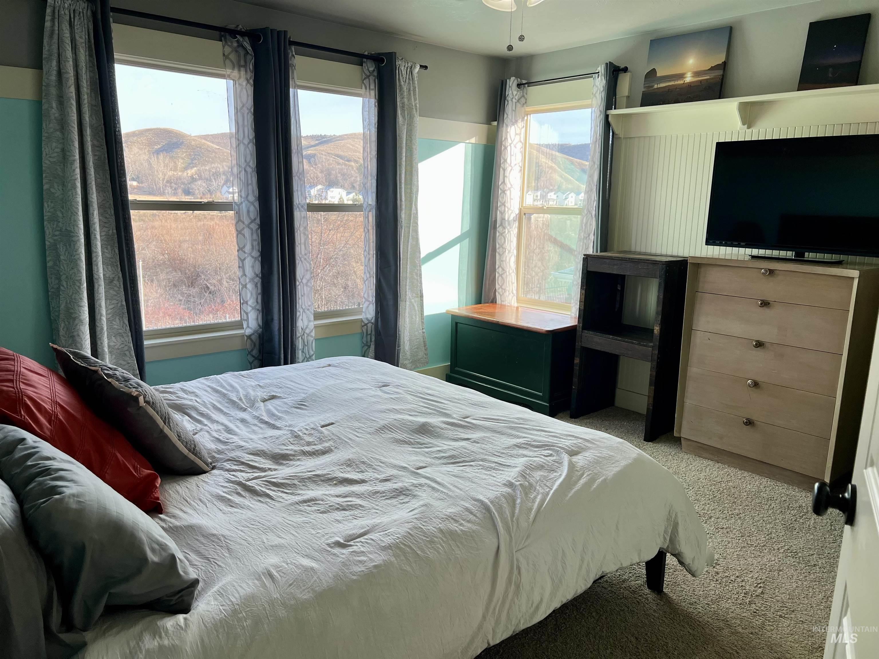 9156 W Ben St, Boise, Idaho 83714, 5 Bedrooms, 2.5 Bathrooms, Residential For Sale, Price $650,000,MLS 98973836