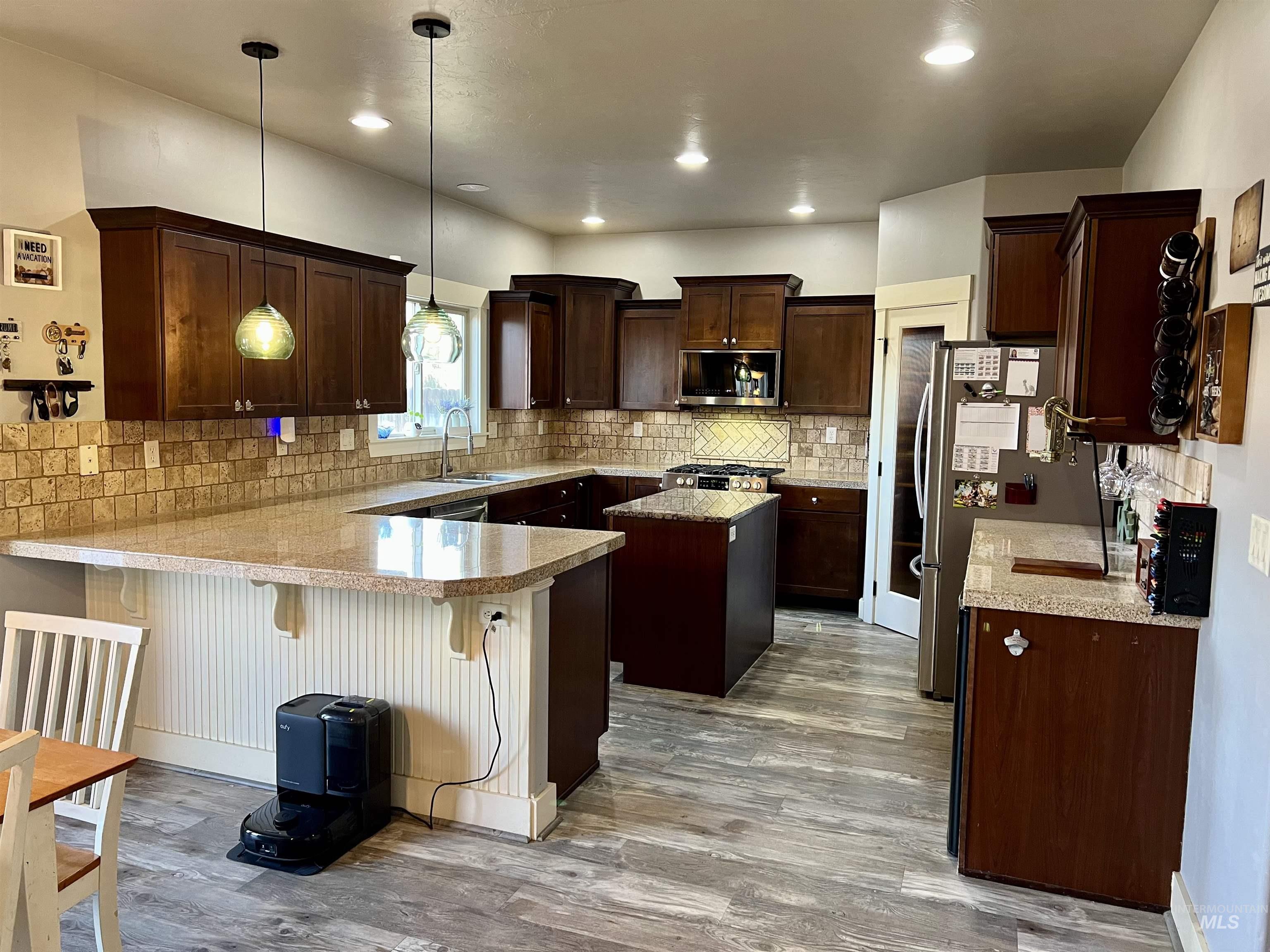 9156 W Ben St, Boise, Idaho 83714, 5 Bedrooms, 2.5 Bathrooms, Residential For Sale, Price $650,000,MLS 98973836