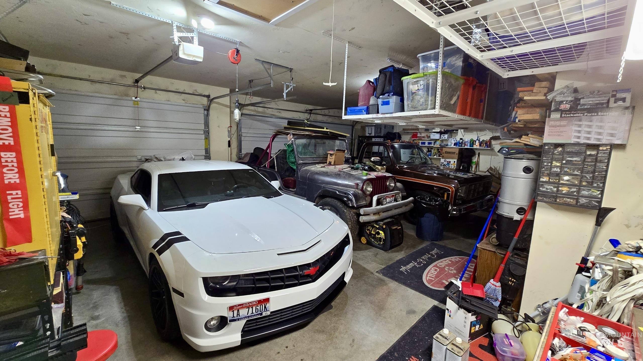 9156 W Ben St, Boise, Idaho 83714, 5 Bedrooms, 2.5 Bathrooms, Residential For Sale, Price $650,000,MLS 98973836