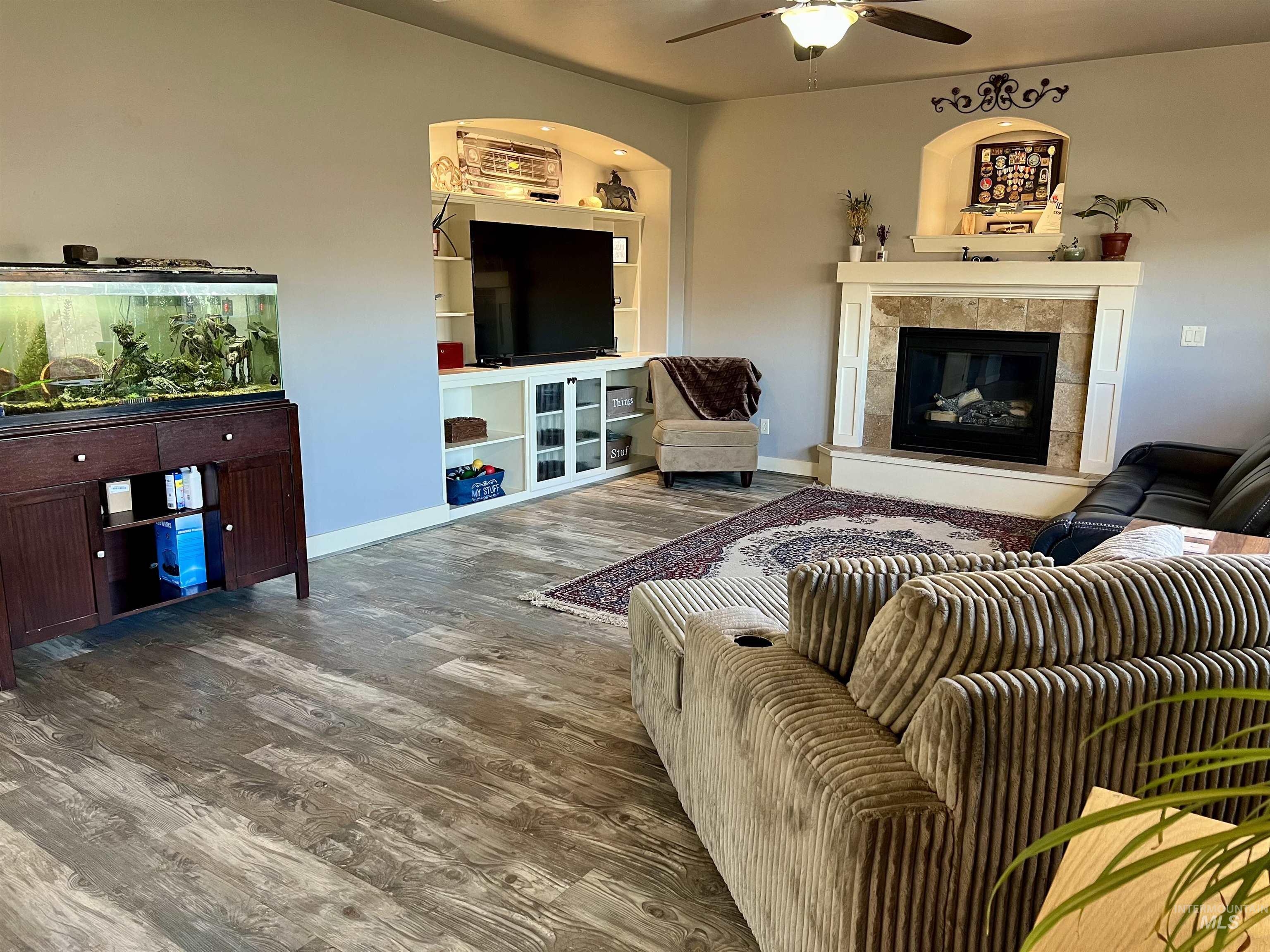 9156 W Ben St, Boise, Idaho 83714, 5 Bedrooms, 2.5 Bathrooms, Residential For Sale, Price $650,000,MLS 98973836