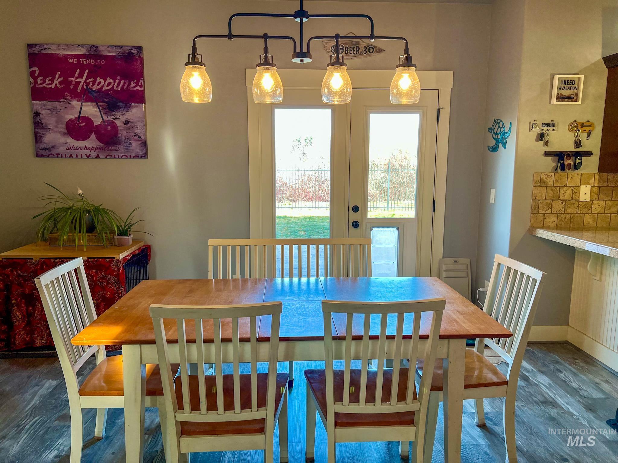 9156 W Ben St, Boise, Idaho 83714, 5 Bedrooms, 2.5 Bathrooms, Residential For Sale, Price $650,000,MLS 98973836