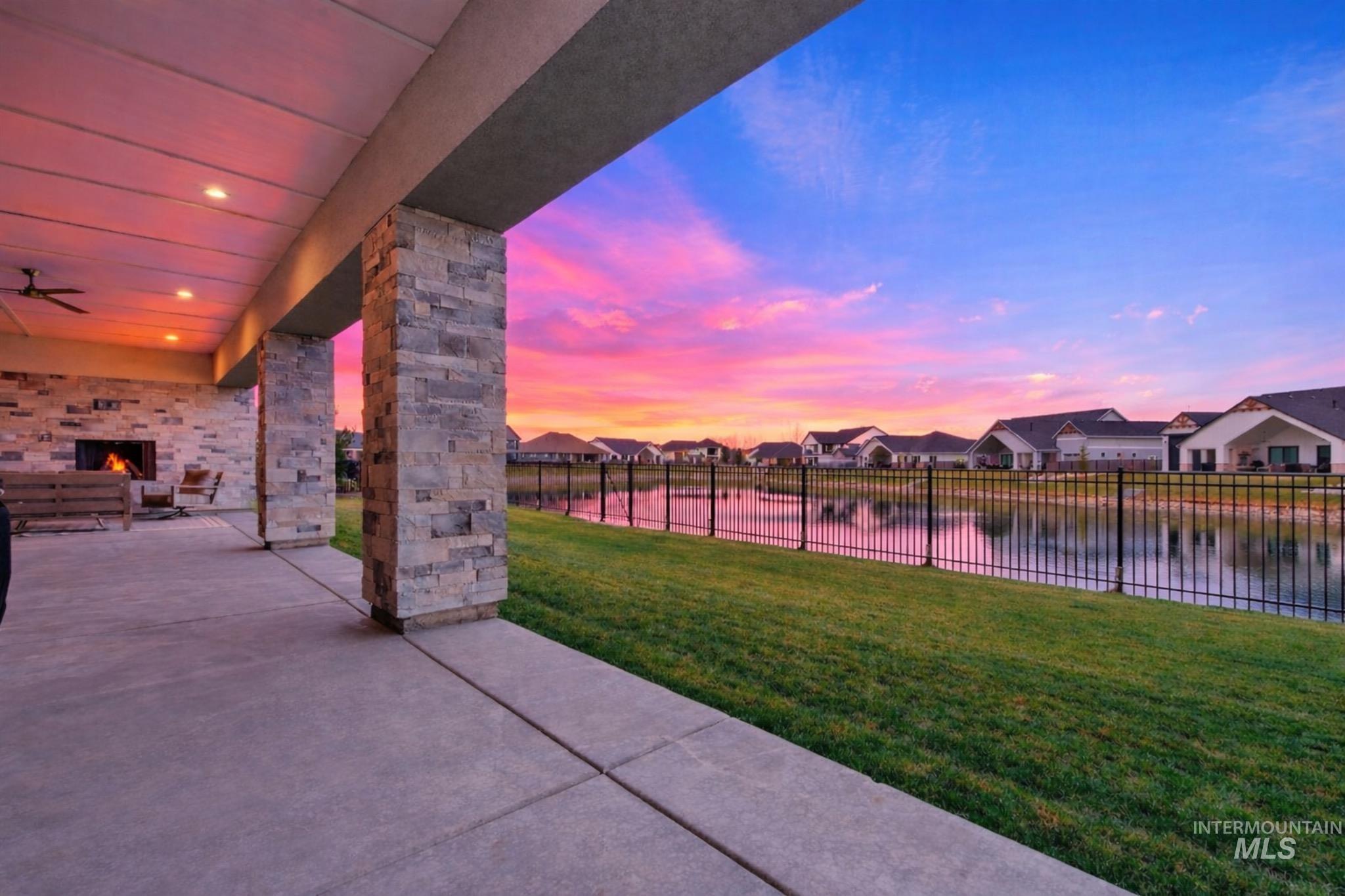 207 S Eagles Roost Way, Eagle, Idaho 83616, 4 Bedrooms, 4.5 Bathrooms, Residential For Sale, Price $1,339,000,MLS 98973837