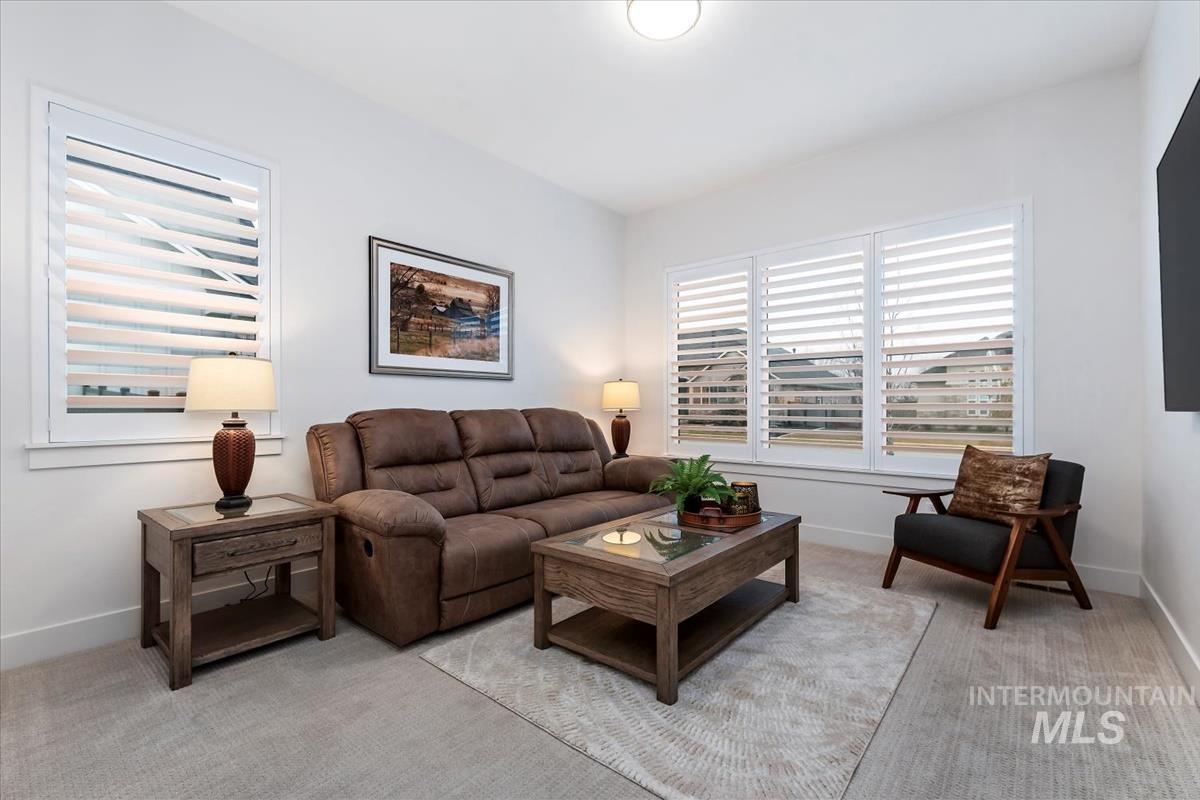 207 S Eagles Roost Way, Eagle, Idaho 83616, 4 Bedrooms, 4.5 Bathrooms, Residential For Sale, Price $1,339,000,MLS 98973837