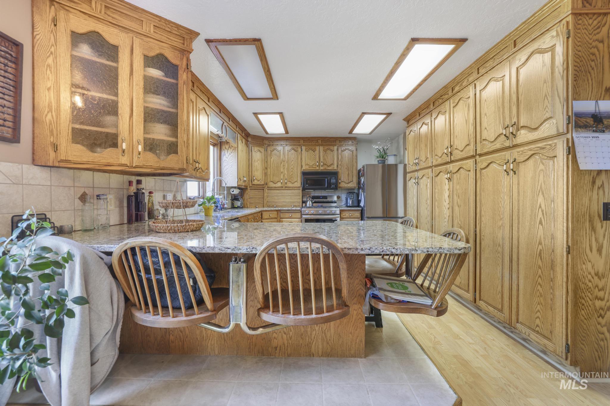 162 Aspen Crest Lane, Burley, Idaho 83318, 4 Bedrooms, 3.5 Bathrooms, Residential For Sale, Price $865,000,MLS 98973838