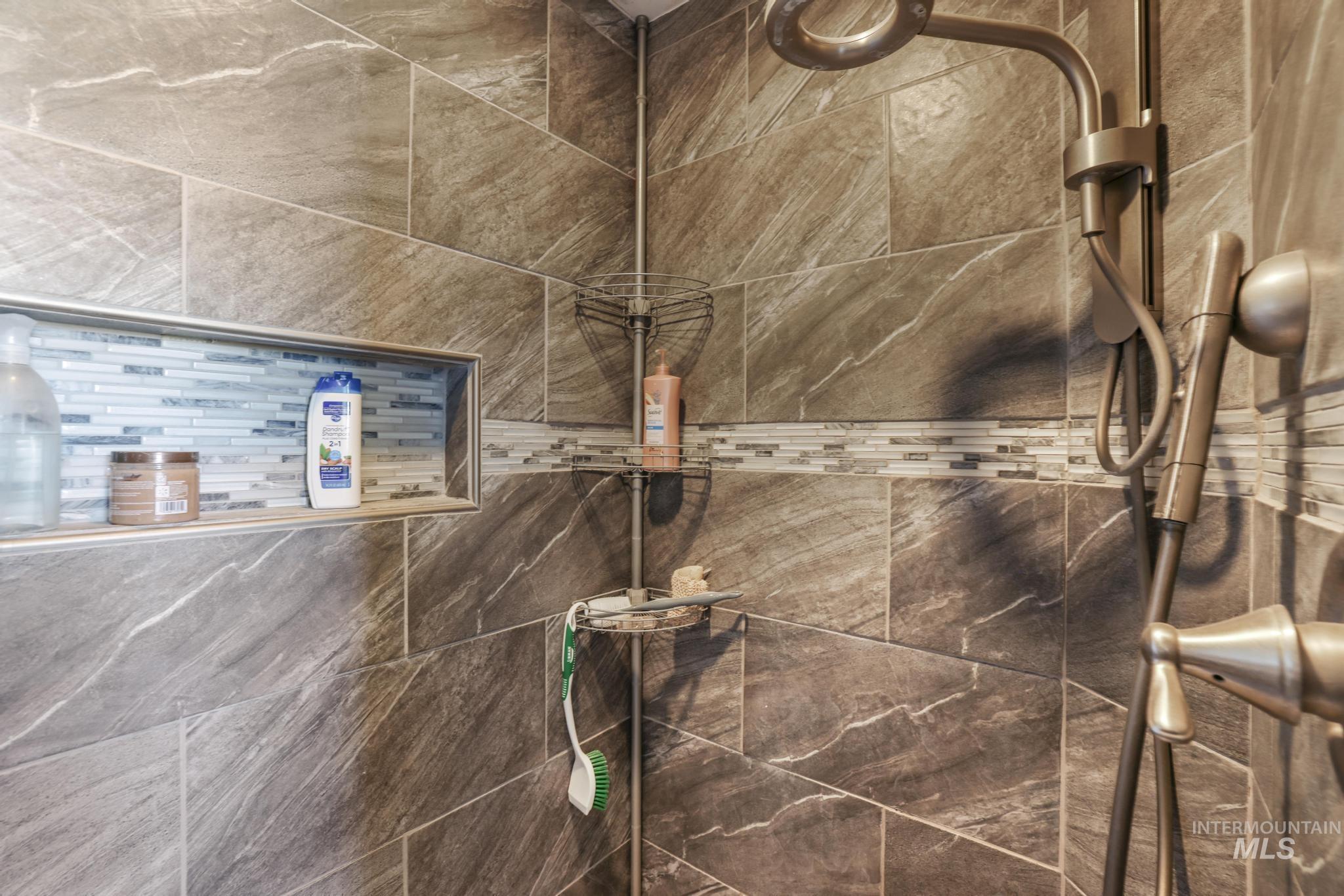 162 Aspen Crest Lane, Burley, Idaho 83318, 4 Bedrooms, 3.5 Bathrooms, Residential For Sale, Price $865,000,MLS 98973838