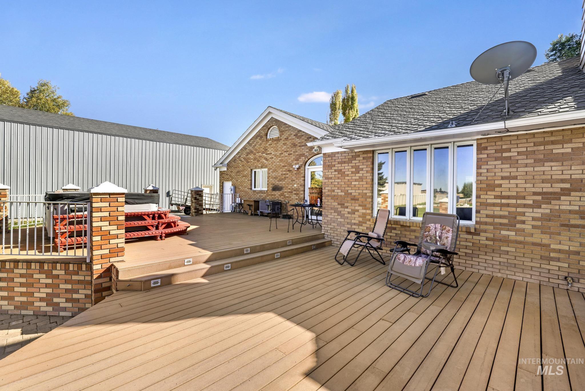 162 Aspen Crest Lane, Burley, Idaho 83318, 4 Bedrooms, 3.5 Bathrooms, Residential For Sale, Price $865,000,MLS 98973838