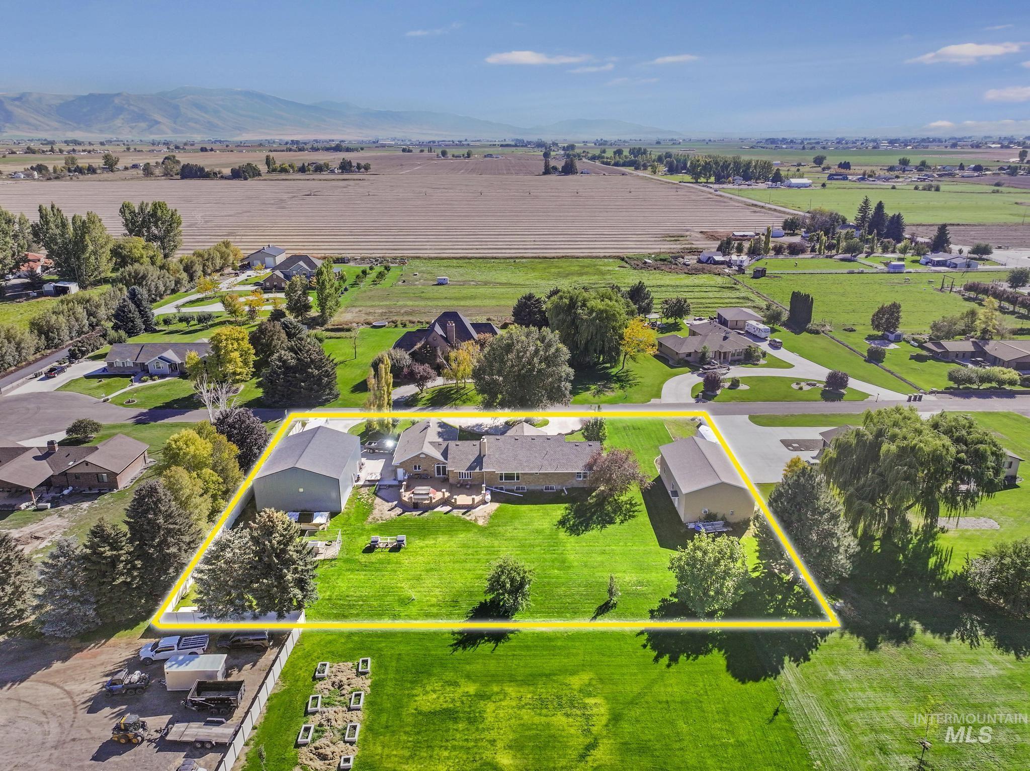 162 Aspen Crest Lane, Burley, Idaho 83318, 4 Bedrooms, 3.5 Bathrooms, Residential For Sale, Price $865,000,MLS 98973838