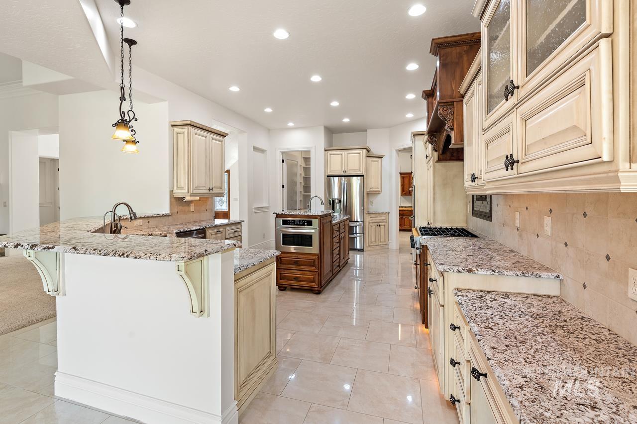 1046 W Sherington Dr., Eagle, Idaho 83616, 4 Bedrooms, 5 Bathrooms, Residential For Sale, Price $2,749,000, 98973839
