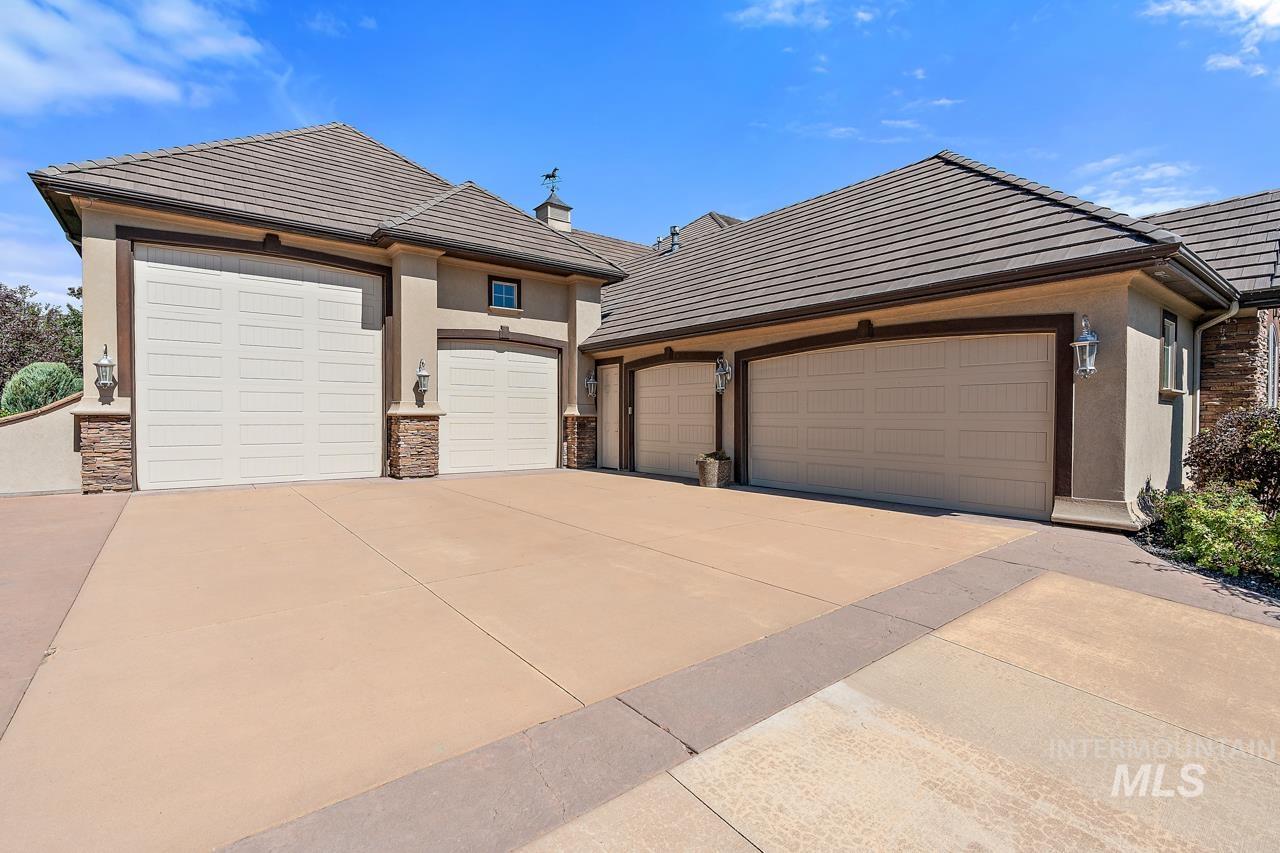 1046 W Sherington Dr., Eagle, Idaho 83616, 4 Bedrooms, 5 Bathrooms, Residential For Sale, Price $2,850,000,MLS 98973839