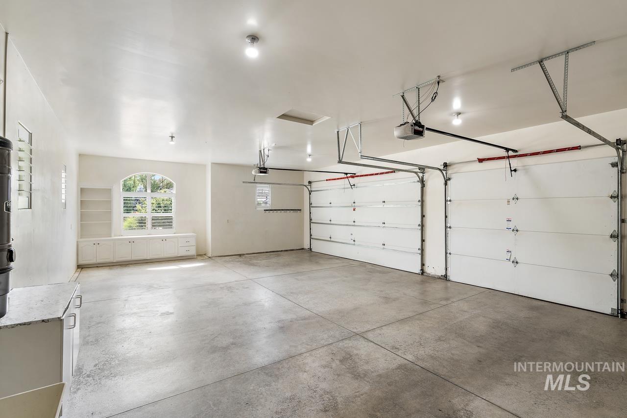 1046 W Sherington Dr., Eagle, Idaho 83616, 4 Bedrooms, 5 Bathrooms, Residential For Sale, Price $2,850,000,MLS 98973839