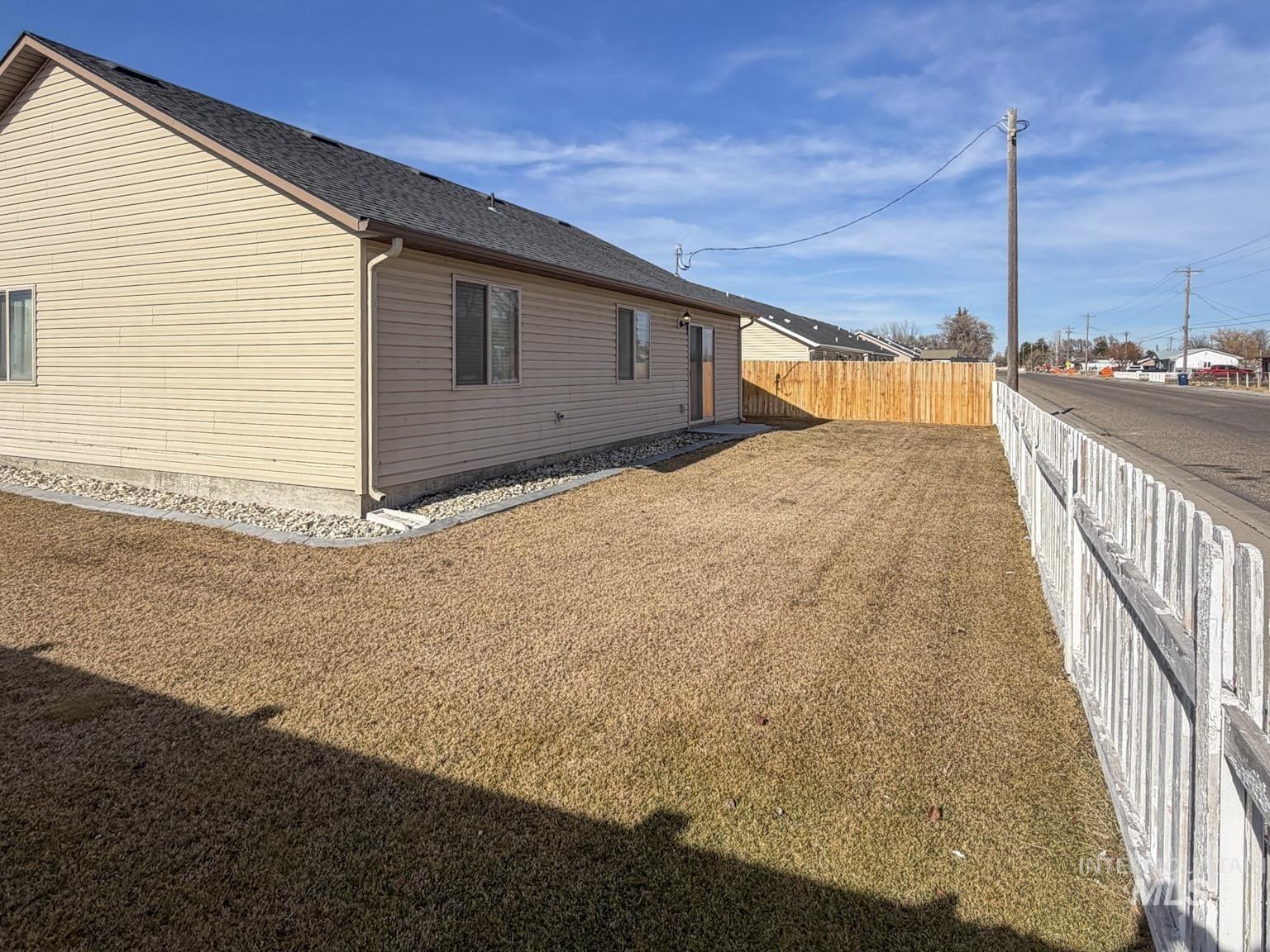 702 Emerald, Rupert, Idaho 83350, 3 Bedrooms, 2 Bathrooms, Residential For Sale, Price $292,000,MLS 98973840