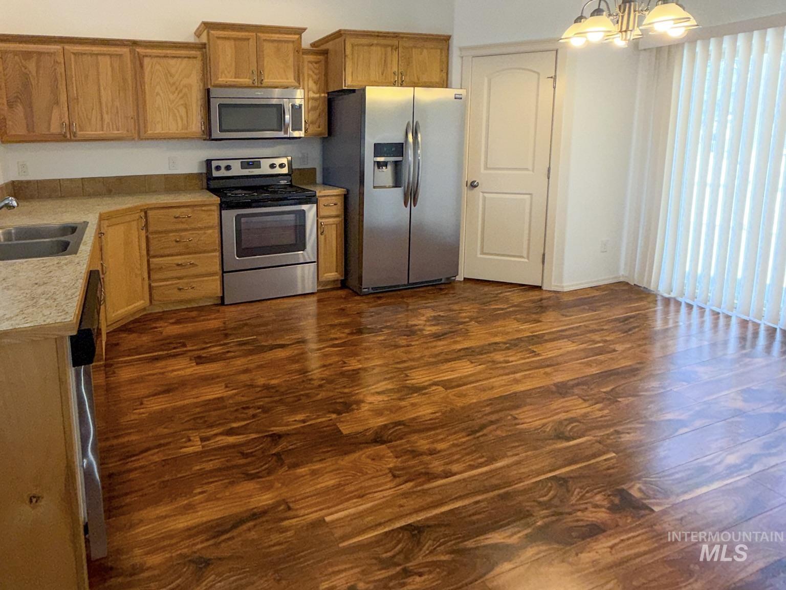 702 Emerald, Rupert, Idaho 83350, 3 Bedrooms, 2 Bathrooms, Residential For Sale, Price $292,000,MLS 98973840