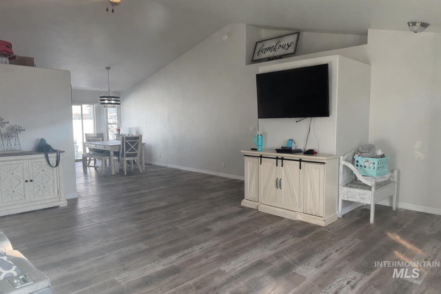 303 Golden Spur Dr, Filer, Idaho 83328, 3 Bedrooms, 2 Bathrooms, Residential For Sale, Price $365,000,MLS 98973841