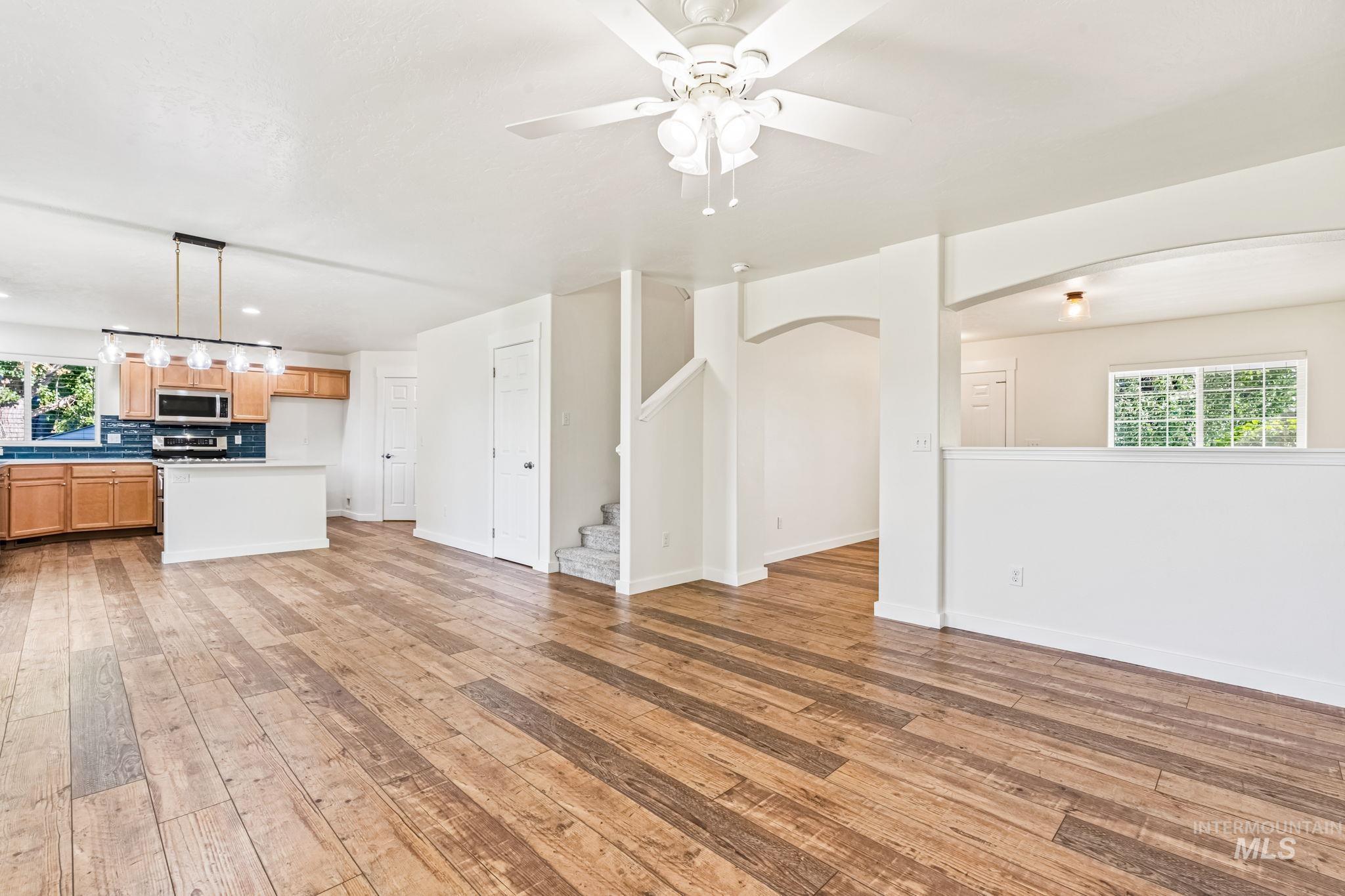 232 E Producer Drive, Meridian, Idaho 83646, 4 Bedrooms, 2.5 Bathrooms, Residential For Sale, Price $550,000,MLS 98973842