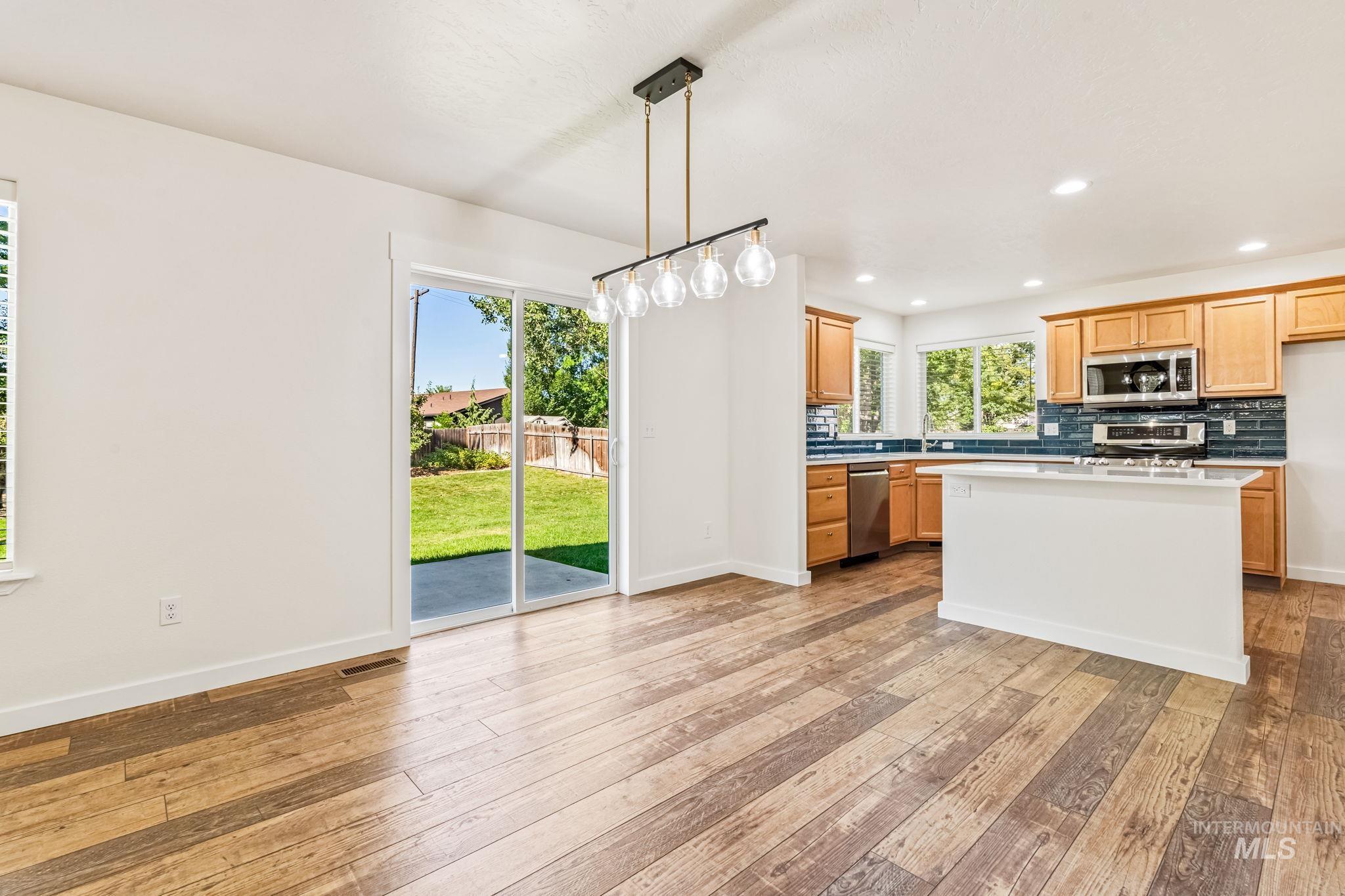 232 E Producer Drive, Meridian, Idaho 83646, 4 Bedrooms, 2.5 Bathrooms, Residential For Sale, Price $550,000,MLS 98973842