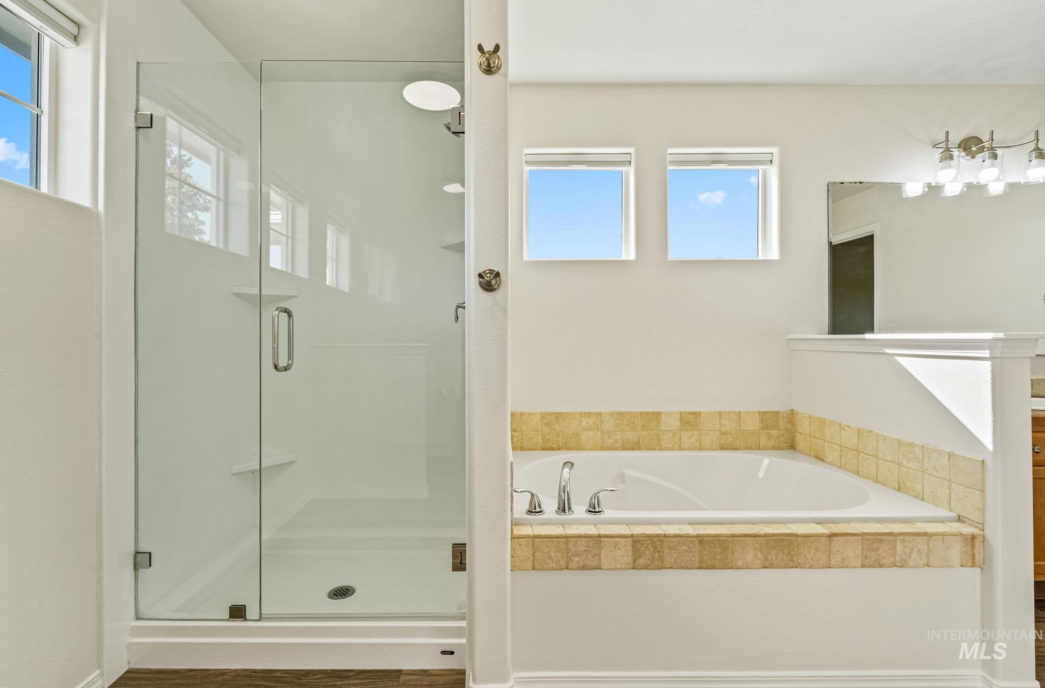 232 E Producer Drive, Meridian, Idaho 83646, 4 Bedrooms, 2.5 Bathrooms, Residential For Sale, Price $550,000,MLS 98973842