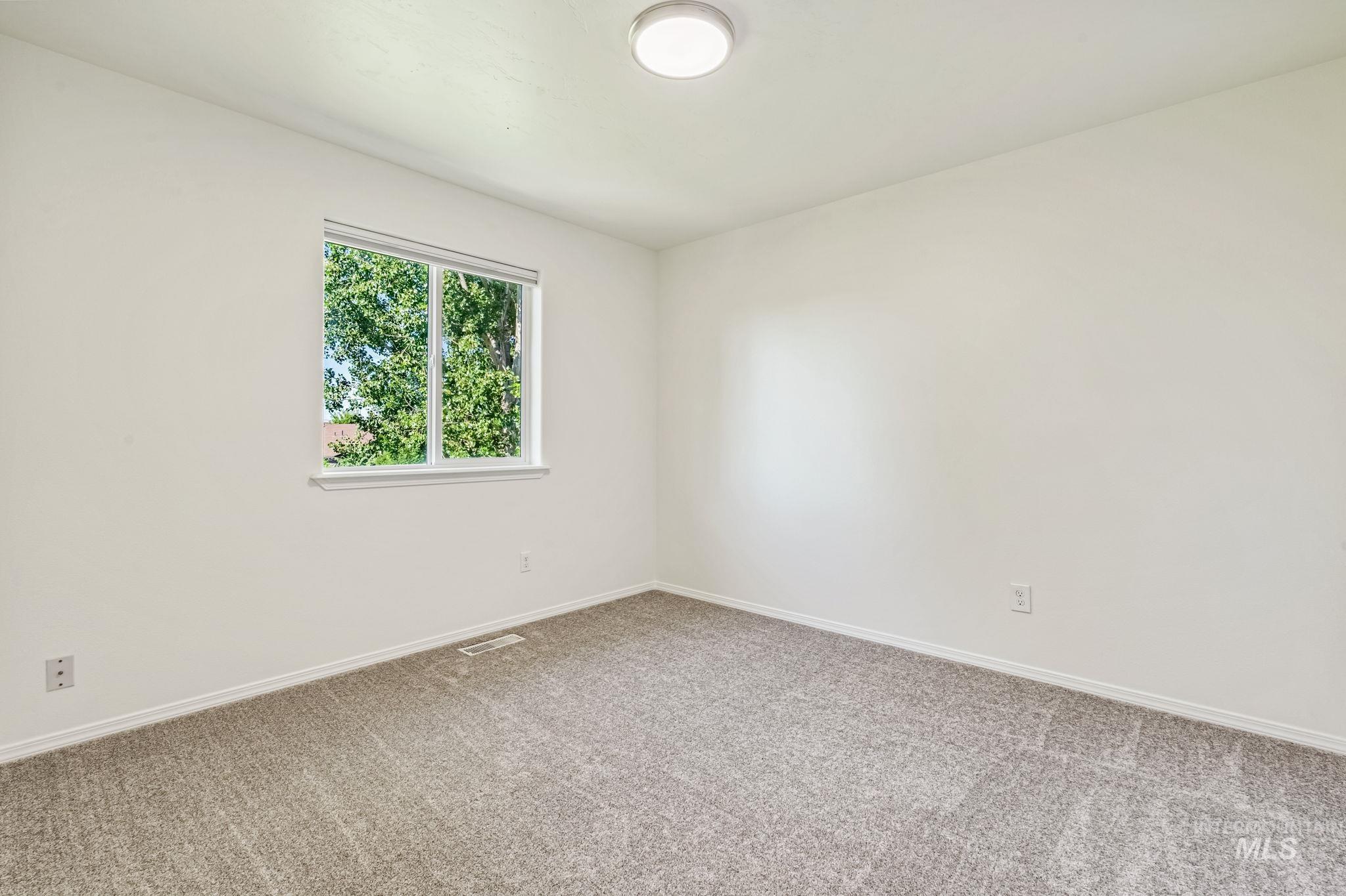 232 E Producer Drive, Meridian, Idaho 83646, 4 Bedrooms, 2.5 Bathrooms, Residential For Sale, Price $550,000,MLS 98973842