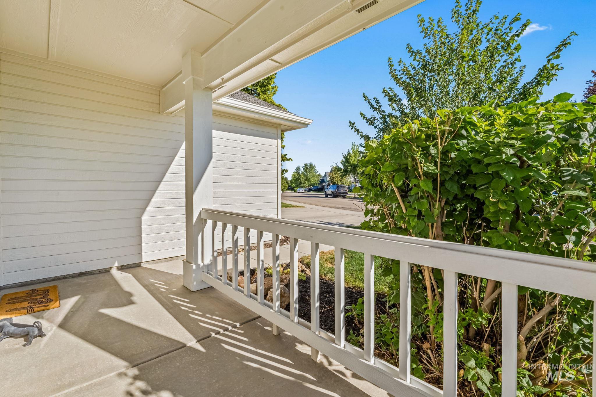 232 E Producer Drive, Meridian, Idaho 83646, 4 Bedrooms, 2.5 Bathrooms, Residential For Sale, Price $550,000,MLS 98973842