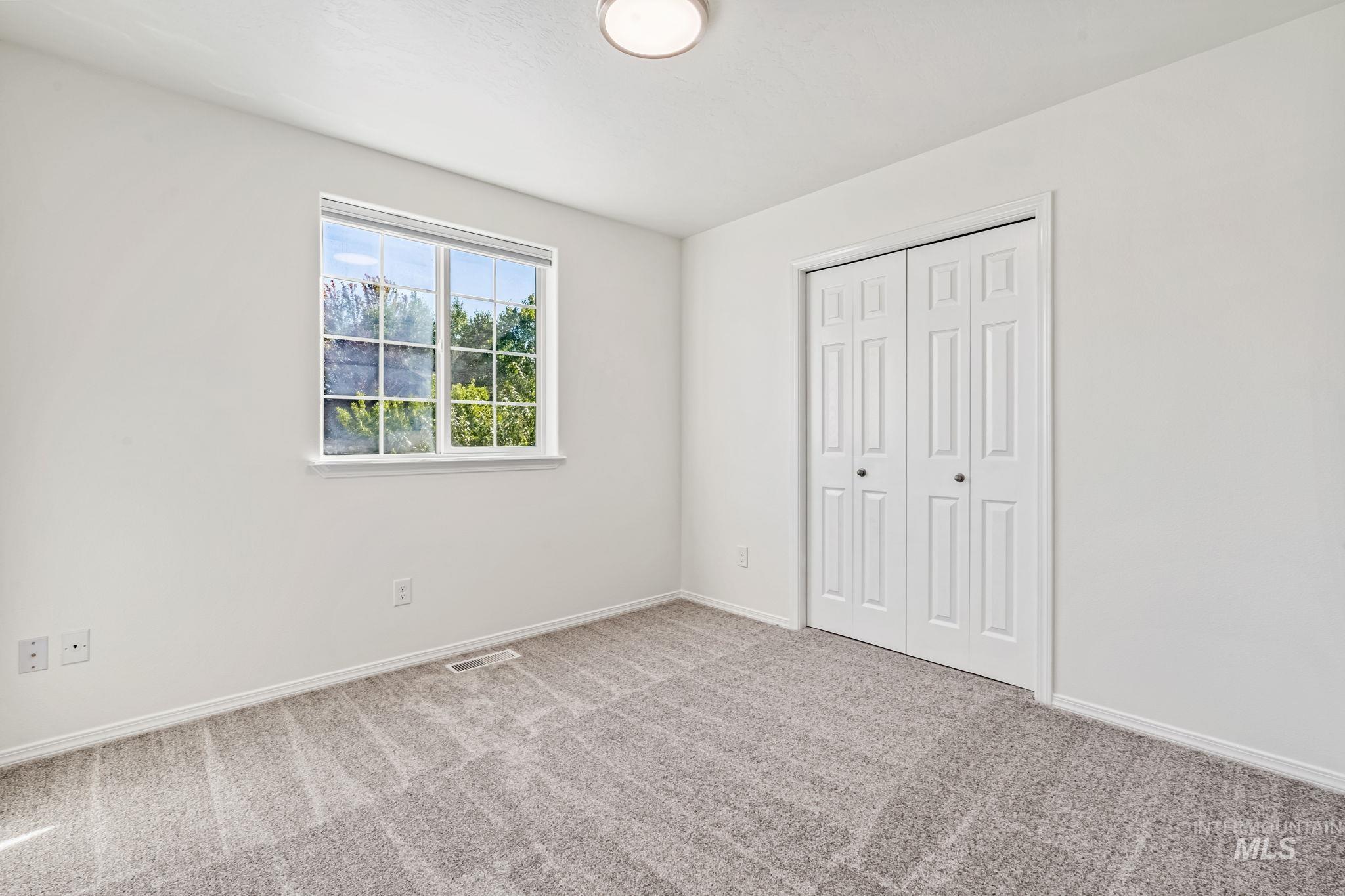 232 E Producer Drive, Meridian, Idaho 83646, 4 Bedrooms, 2.5 Bathrooms, Residential For Sale, Price $550,000,MLS 98973842