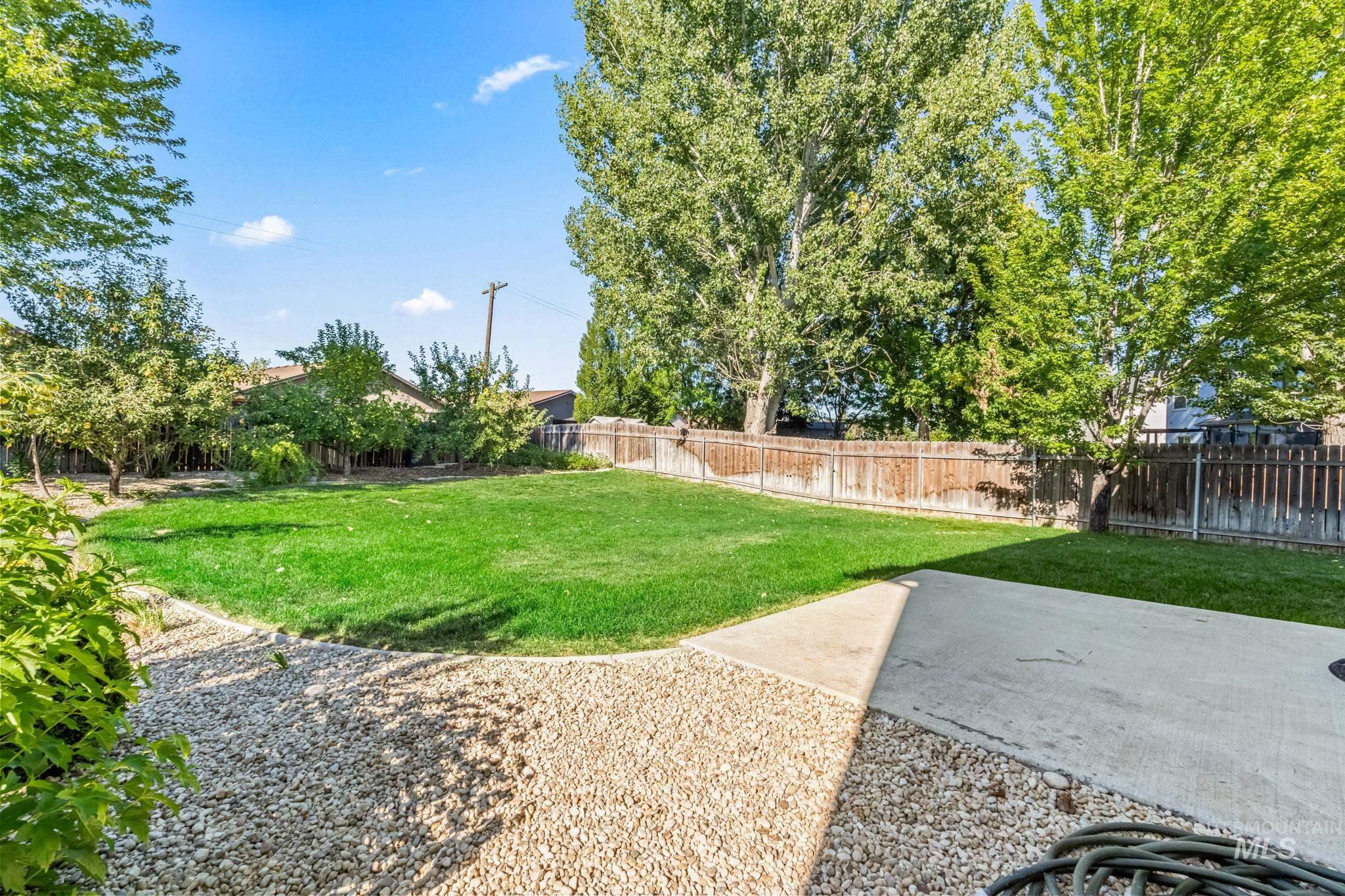 232 E Producer Drive, Meridian, Idaho 83646, 4 Bedrooms, 2.5 Bathrooms, Residential For Sale, Price $550,000,MLS 98973842