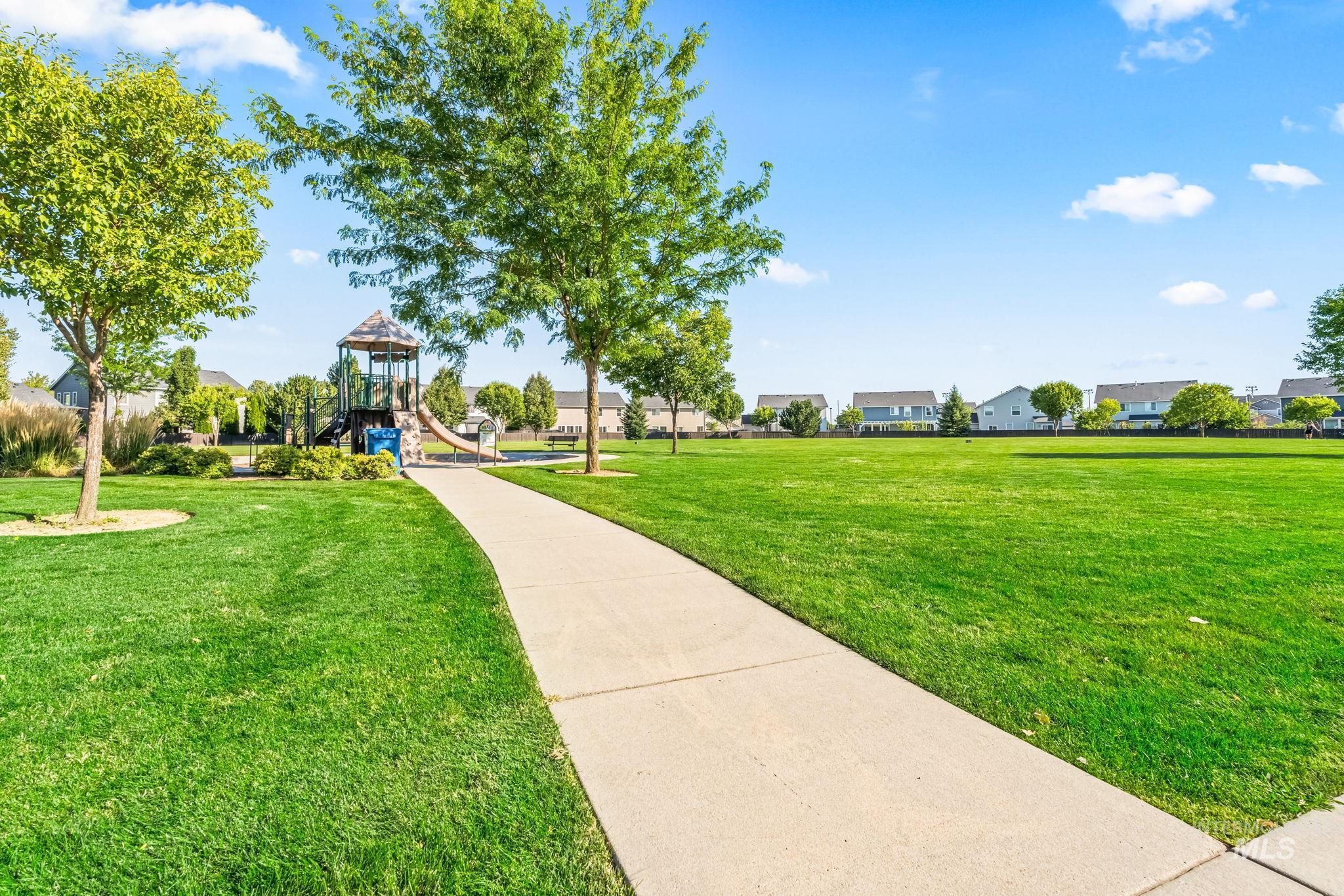 232 E Producer Drive, Meridian, Idaho 83646, 4 Bedrooms, 2.5 Bathrooms, Residential For Sale, Price $550,000,MLS 98973842