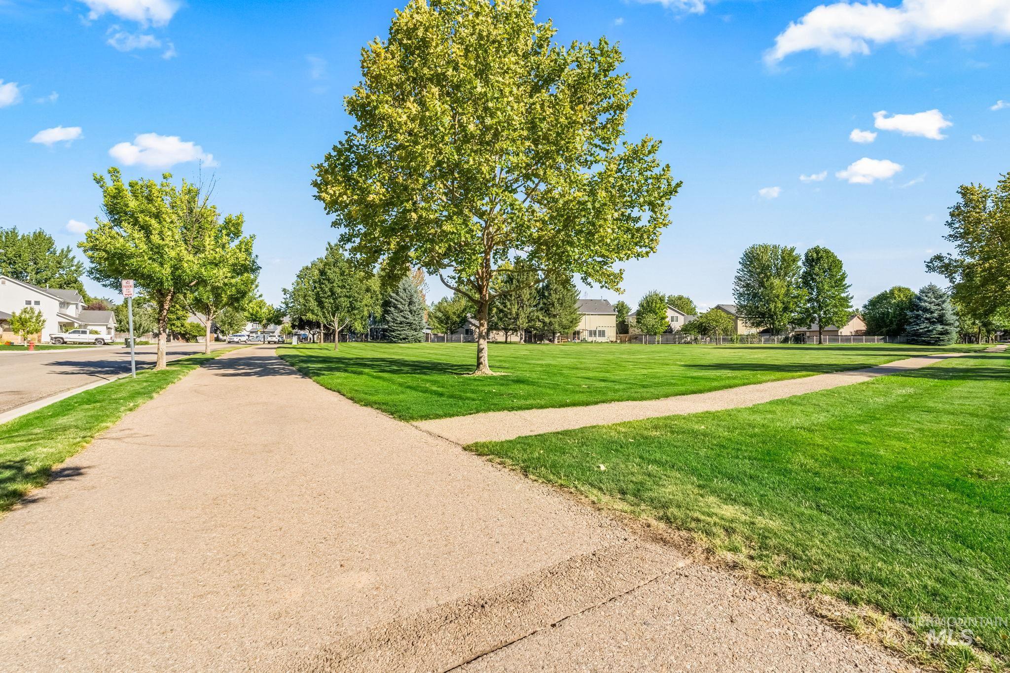 232 E Producer Drive, Meridian, Idaho 83646, 4 Bedrooms, 2.5 Bathrooms, Residential For Sale, Price $550,000,MLS 98973842