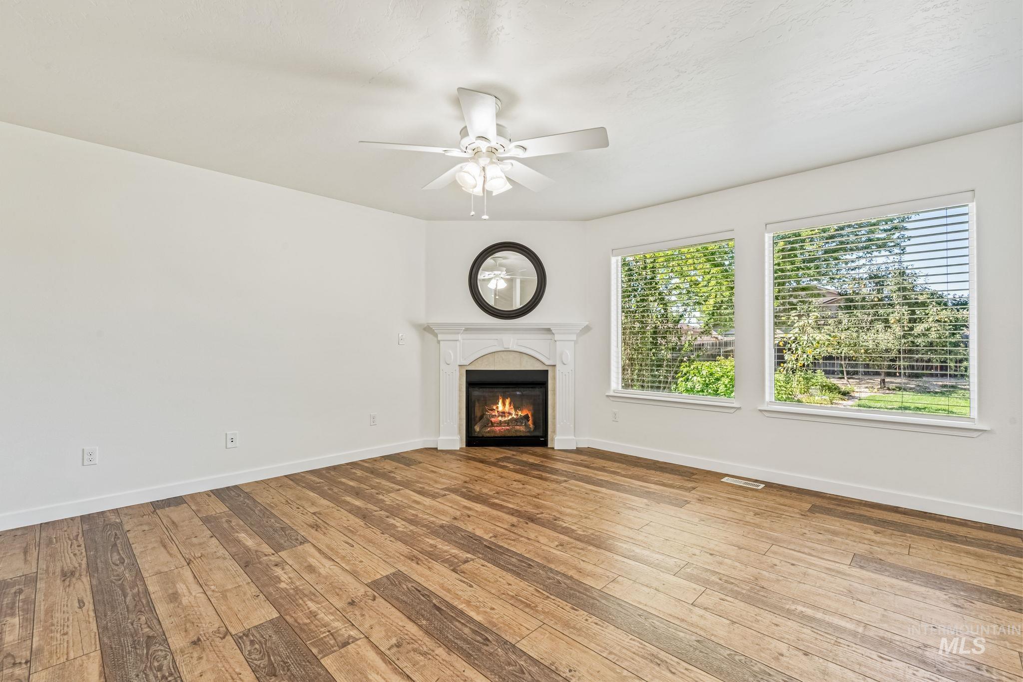 232 E Producer Drive, Meridian, Idaho 83646, 4 Bedrooms, 2.5 Bathrooms, Residential For Sale, Price $550,000,MLS 98973842