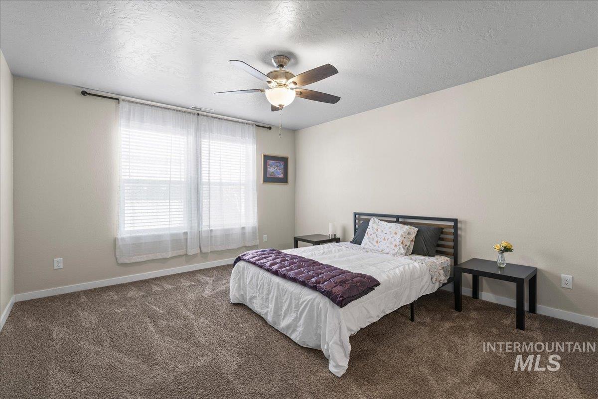 1138 E Shady Ridge Dr., Kuna, Idaho 83634, 3 Bedrooms, 2 Bathrooms, Residential For Sale, Price $435,000,MLS 98973844