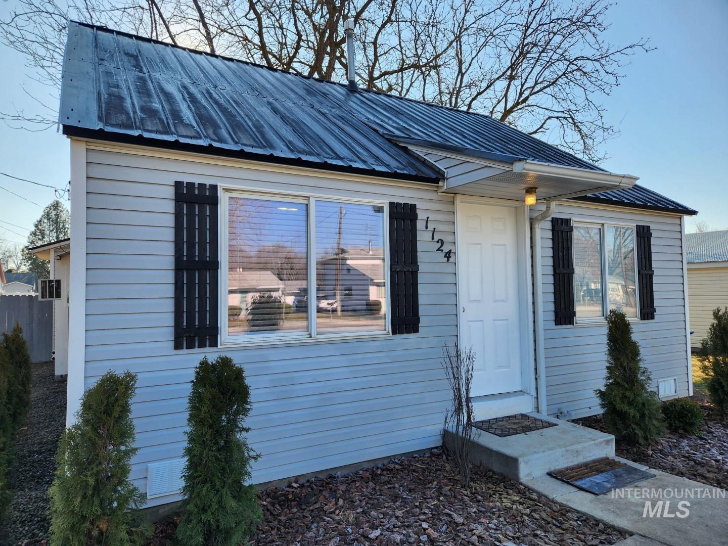 1124 7th Ave N, Payette, Idaho 83661, 2 Bedrooms, 1 Bathroom, Rental For Rent, Price $1,250,MLS 98973845