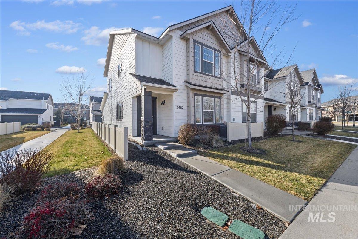 2487 E Goldstone St, Meridian, Idaho 83642-5374, 2 Bedrooms, 2.5 Bathrooms, Residential For Sale, Price $349,990,MLS 98973846