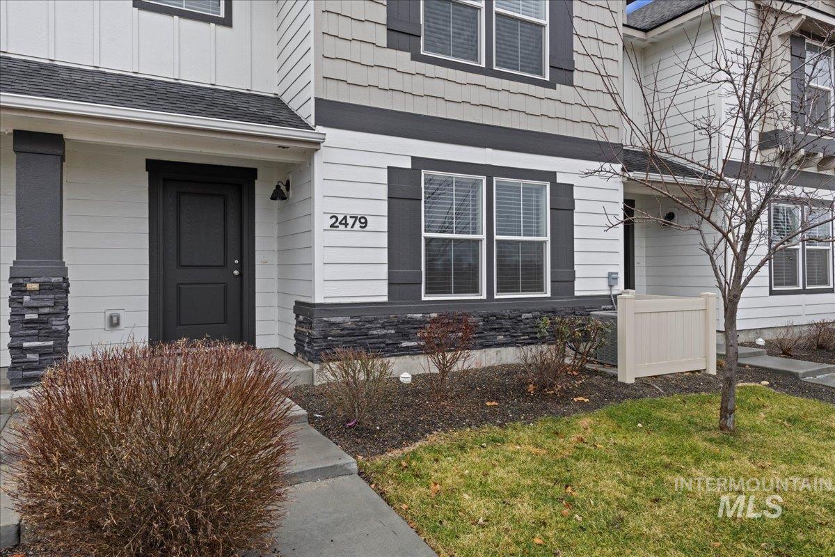 2479 E Goldstone St, Meridian, Idaho 83642-5374, 3 Bedrooms, 2.5 Bathrooms, Residential For Sale, Price $380,990,MLS 98973847