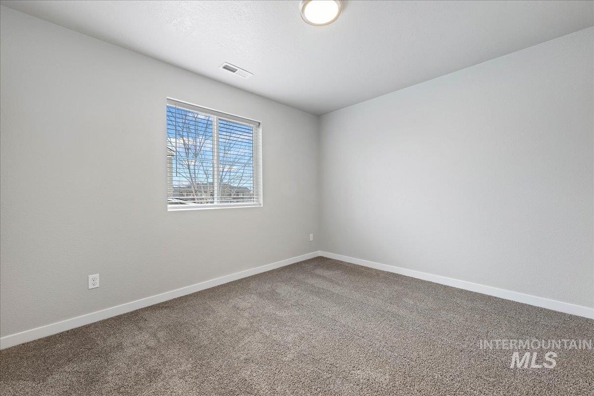 2500 E Blue Tick St, Meridian, Idaho 83642-5374, 2 Bedrooms, 2.5 Bathrooms, Residential For Sale, Price $349,990,MLS 98973848