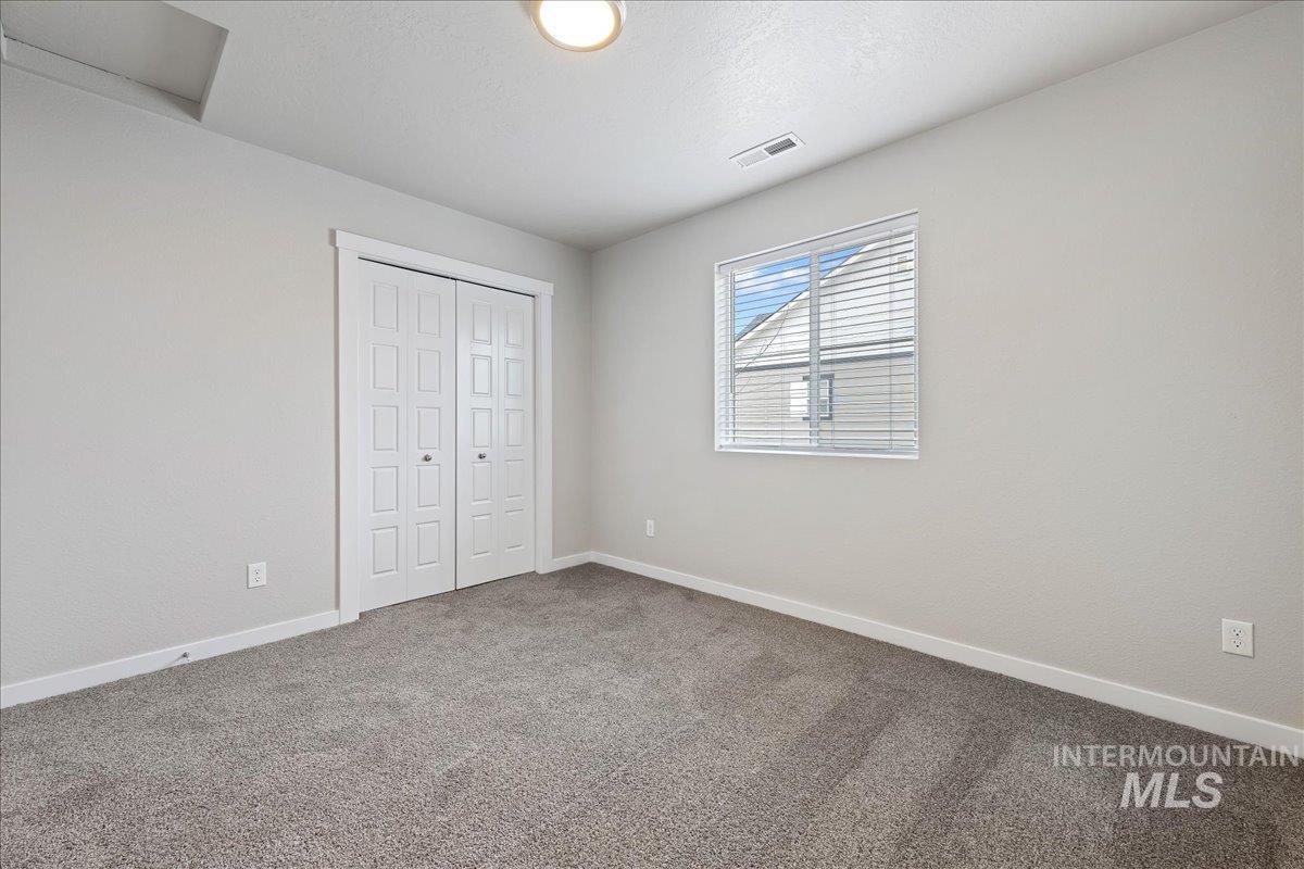 2500 E Blue Tick St, Meridian, Idaho 83642-5374, 2 Bedrooms, 2.5 Bathrooms, Residential For Sale, Price $349,990,MLS 98973848