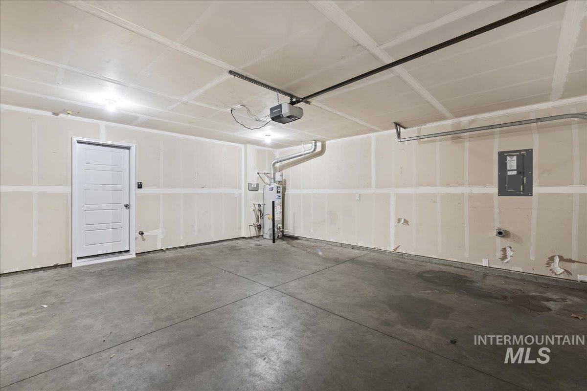 2500 E Blue Tick St, Meridian, Idaho 83642-5374, 2 Bedrooms, 2.5 Bathrooms, Residential For Sale, Price $349,990,MLS 98973848