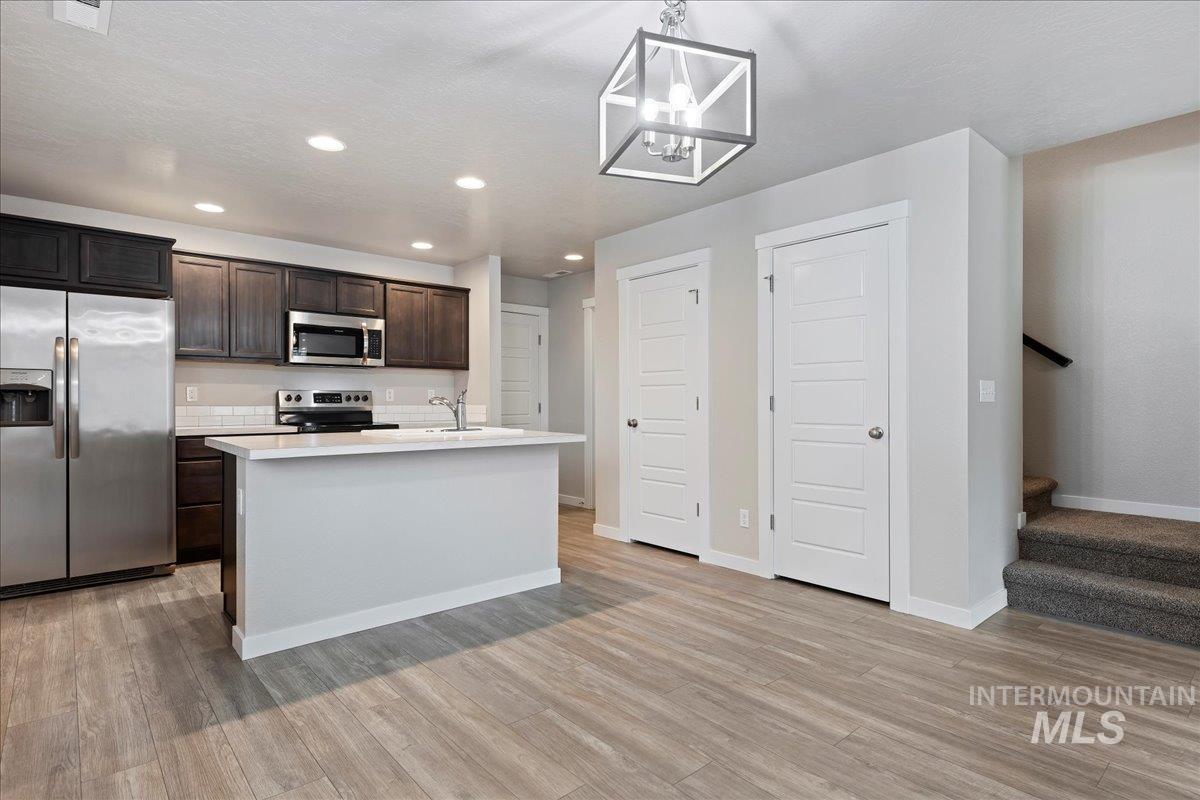 2500 E Blue Tick St, Meridian, Idaho 83642-5374, 2 Bedrooms, 2.5 Bathrooms, Residential For Sale, Price $349,990,MLS 98973848