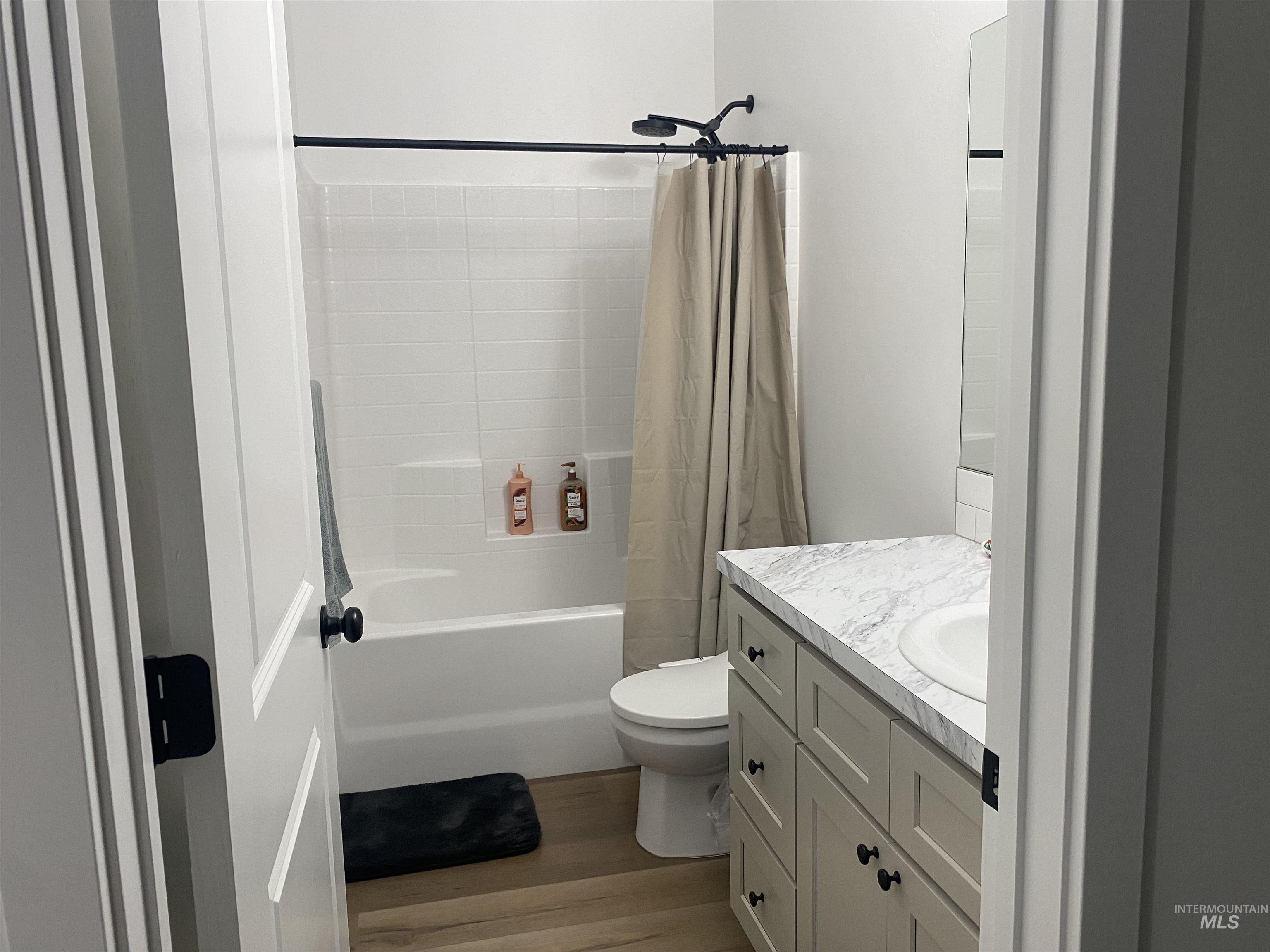 1265 Terra Ave, Twin Falls, Idaho 83301-4893, 3 Bedrooms, 2 Bathrooms, Residential For Sale, Price $388,000,MLS 98973849