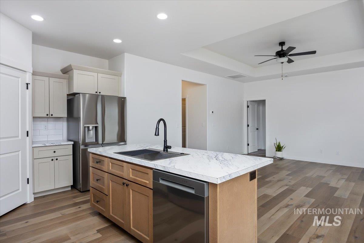 1265 Terra Ave, Twin Falls, Idaho 83301-4893, 3 Bedrooms, 2 Bathrooms, Residential For Sale, Price $388,000,MLS 98973849