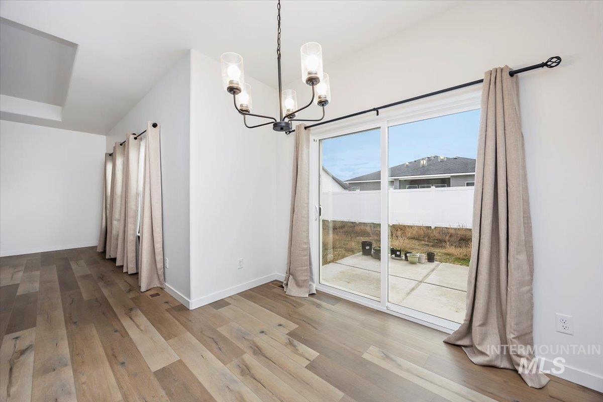 1265 Terra Ave, Twin Falls, Idaho 83301-4893, 3 Bedrooms, 2 Bathrooms, Residential For Sale, Price $388,000,MLS 98973849