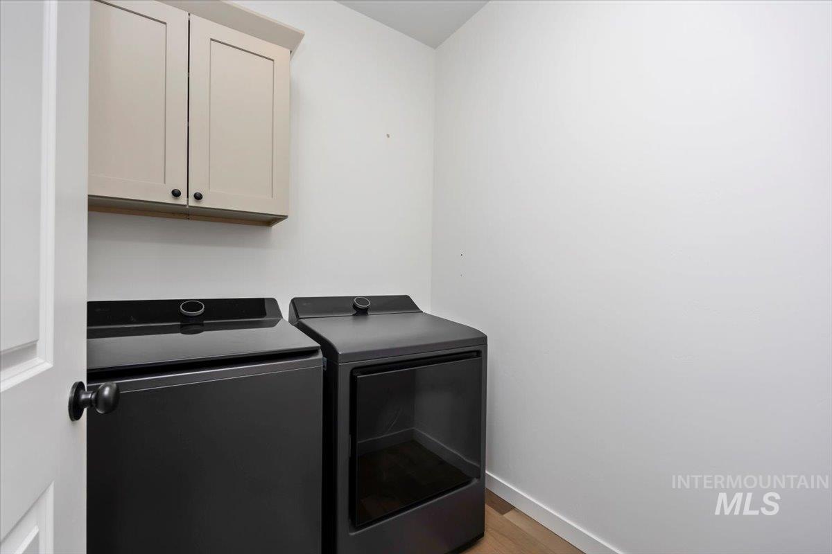 1265 Terra Ave, Twin Falls, Idaho 83301-4893, 3 Bedrooms, 2 Bathrooms, Residential For Sale, Price $388,000,MLS 98973849