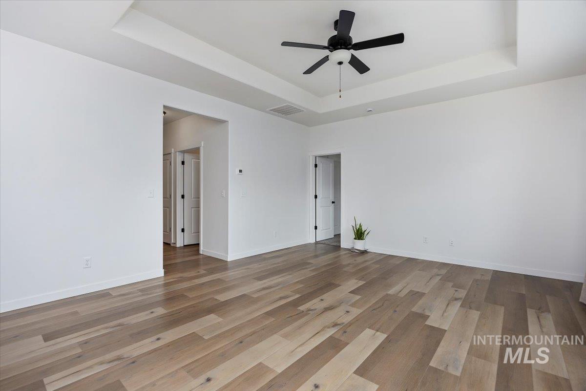 1265 Terra Ave, Twin Falls, Idaho 83301-4893, 3 Bedrooms, 2 Bathrooms, Residential For Sale, Price $388,000,MLS 98973849