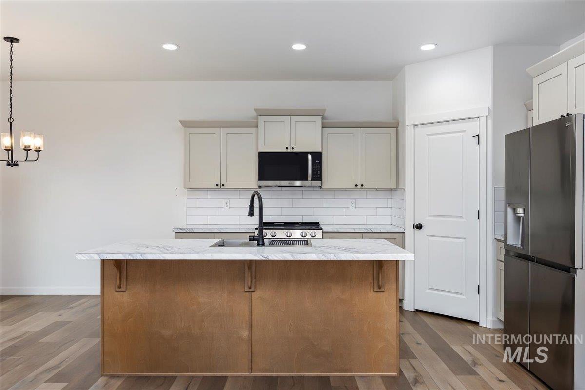 1265 Terra Ave, Twin Falls, Idaho 83301-4893, 3 Bedrooms, 2 Bathrooms, Residential For Sale, Price $388,000,MLS 98973849