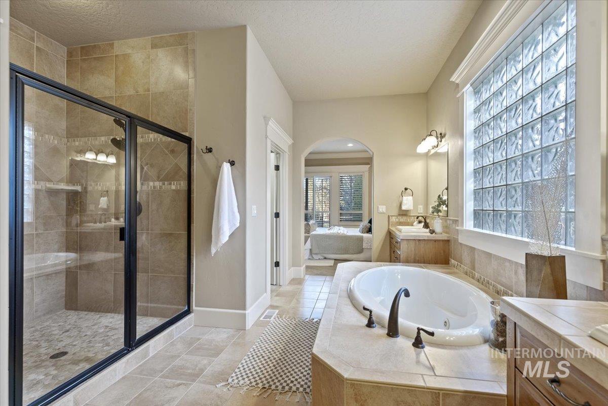 3137 S Abigail Way, Boise, Idaho 83706-5721, 3 Bedrooms, 2.5 Bathrooms, Residential For Sale, Price $1,350,000,MLS 98973850