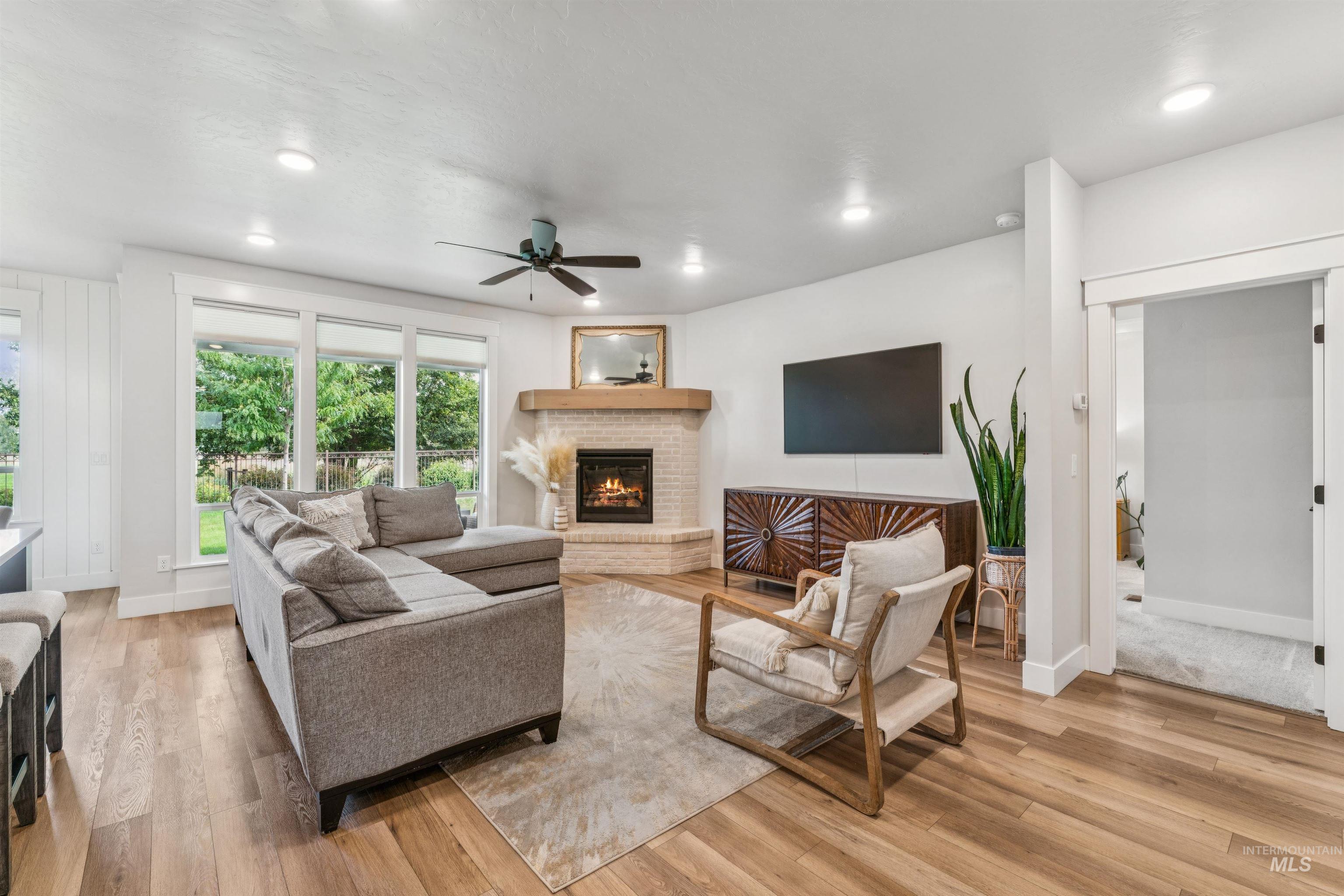 506 S Steephead Lane, Eagle, Idaho 83616, 4 Bedrooms, 2.5 Bathrooms, Residential For Sale, Price $750,000,MLS 98973851