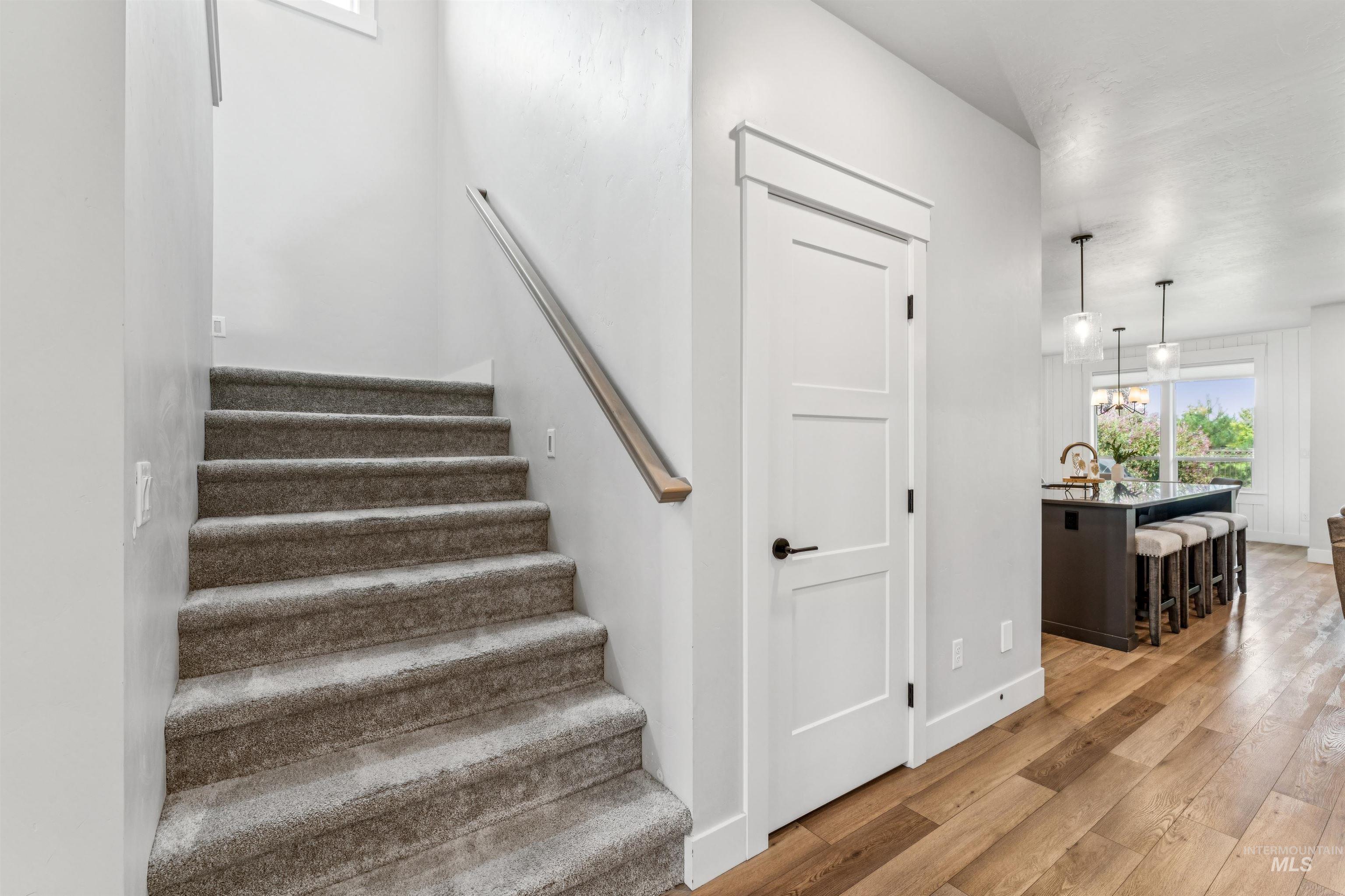 506 S Steephead Lane, Eagle, Idaho 83616, 4 Bedrooms, 2.5 Bathrooms, Residential For Sale, Price $750,000,MLS 98973851