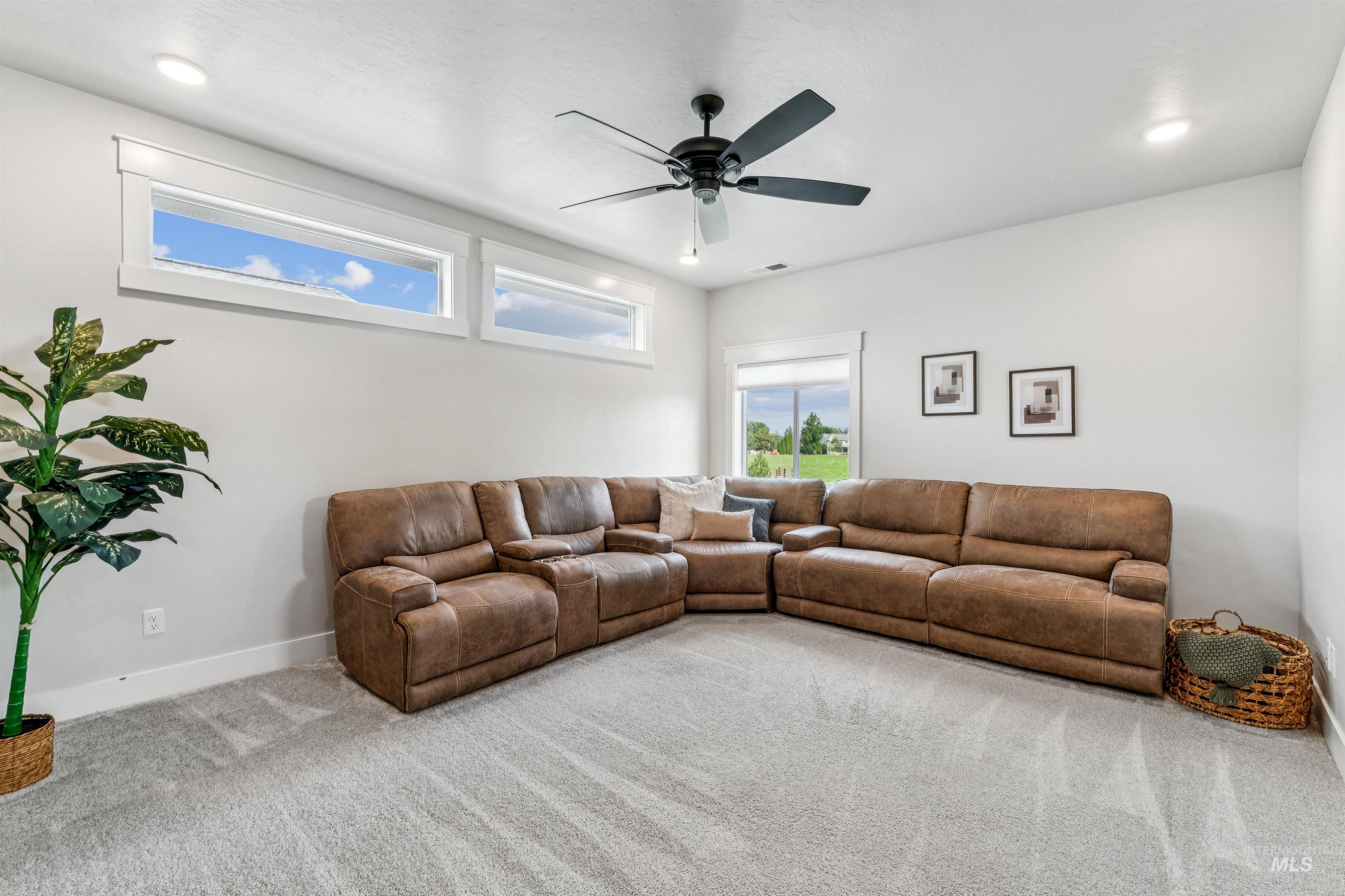 506 S Steephead Lane, Eagle, Idaho 83616, 4 Bedrooms, 2.5 Bathrooms, Residential For Sale, Price $750,000,MLS 98973851